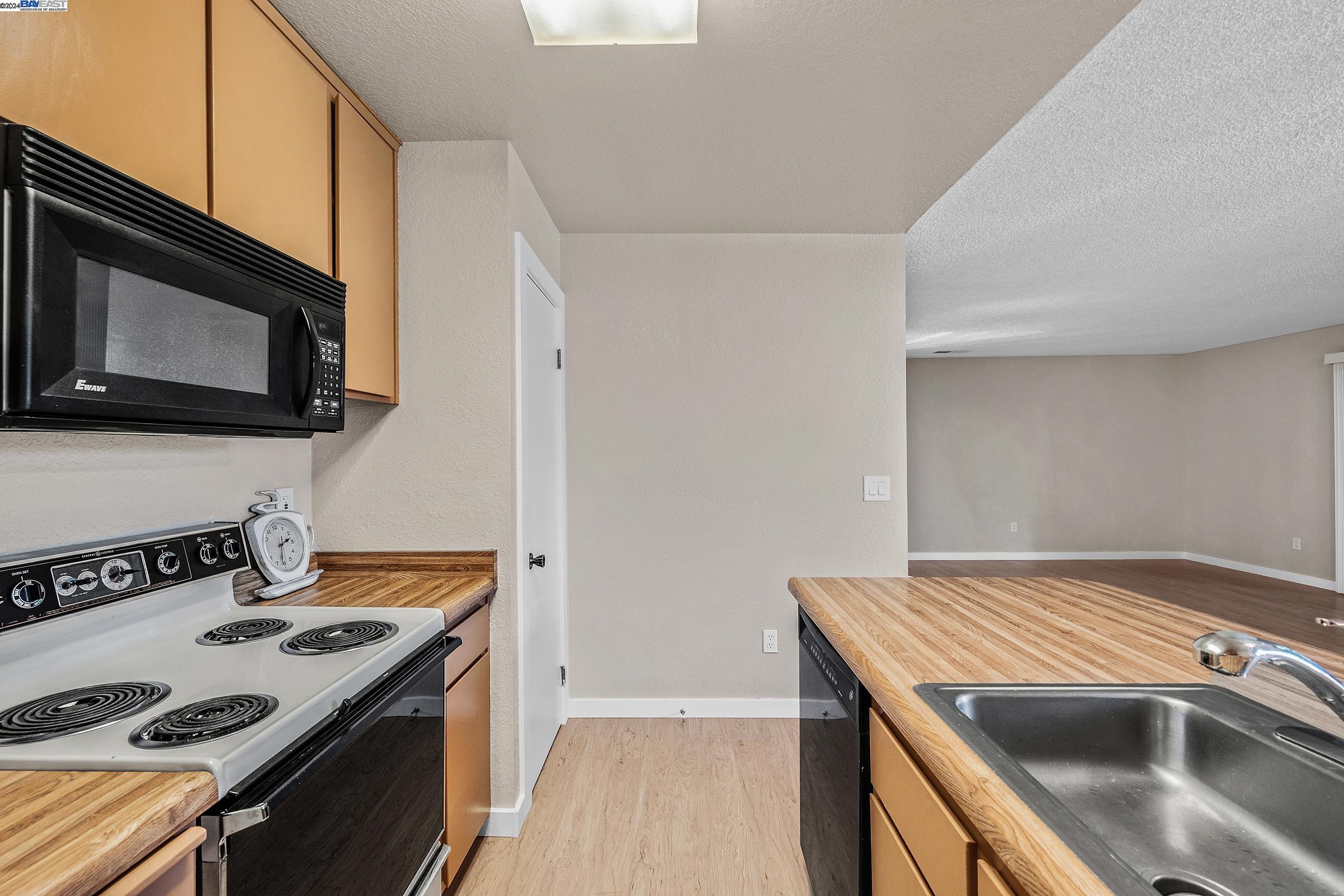 138 Shaniko Cmn