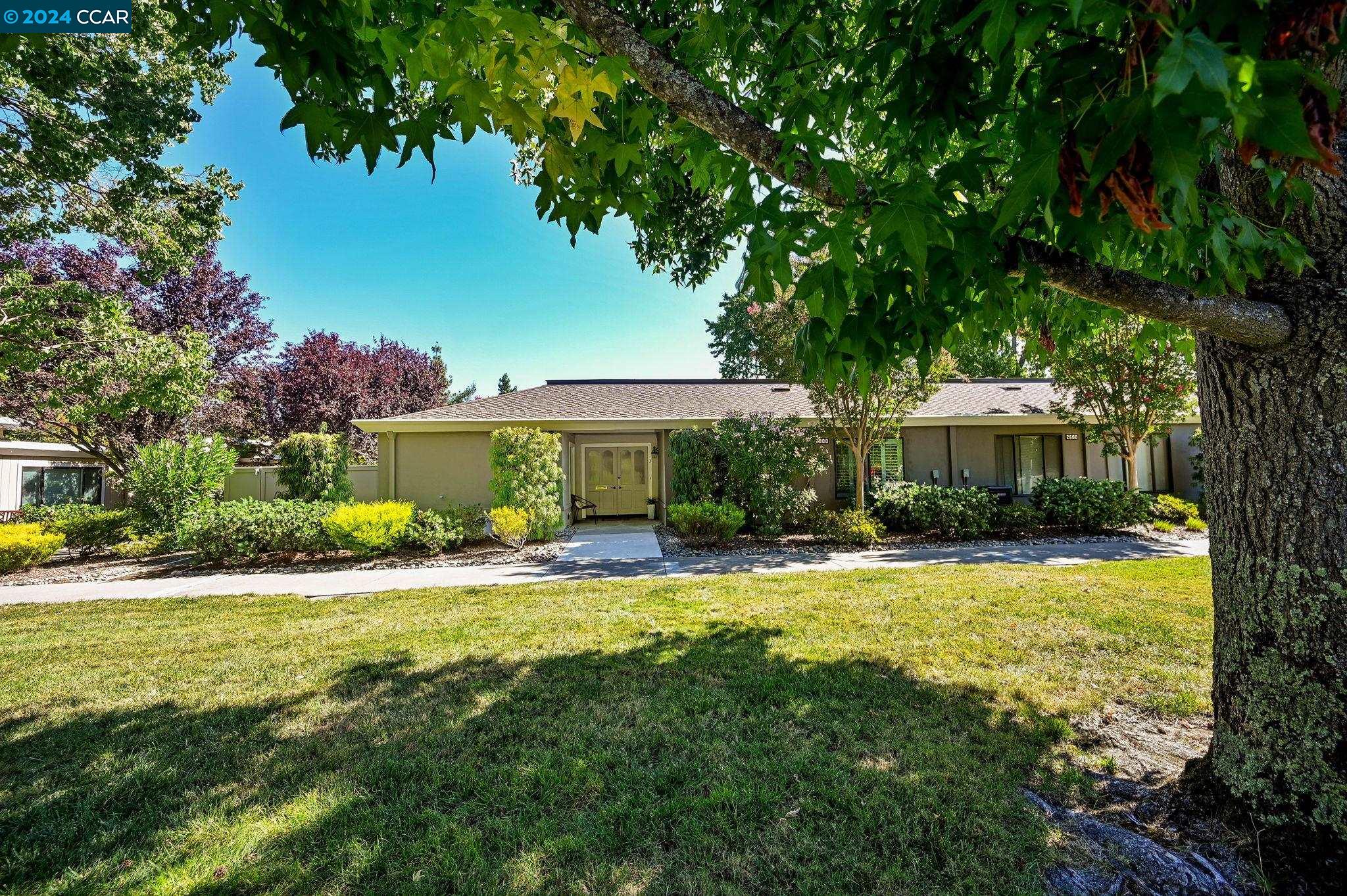 2600 Tice Creek Dr # 3