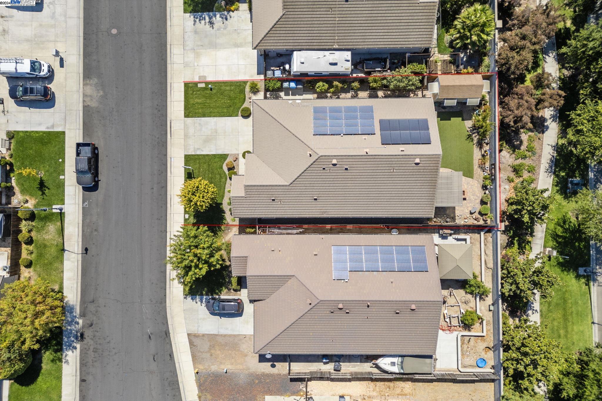 2339 Maple Hollow Ln