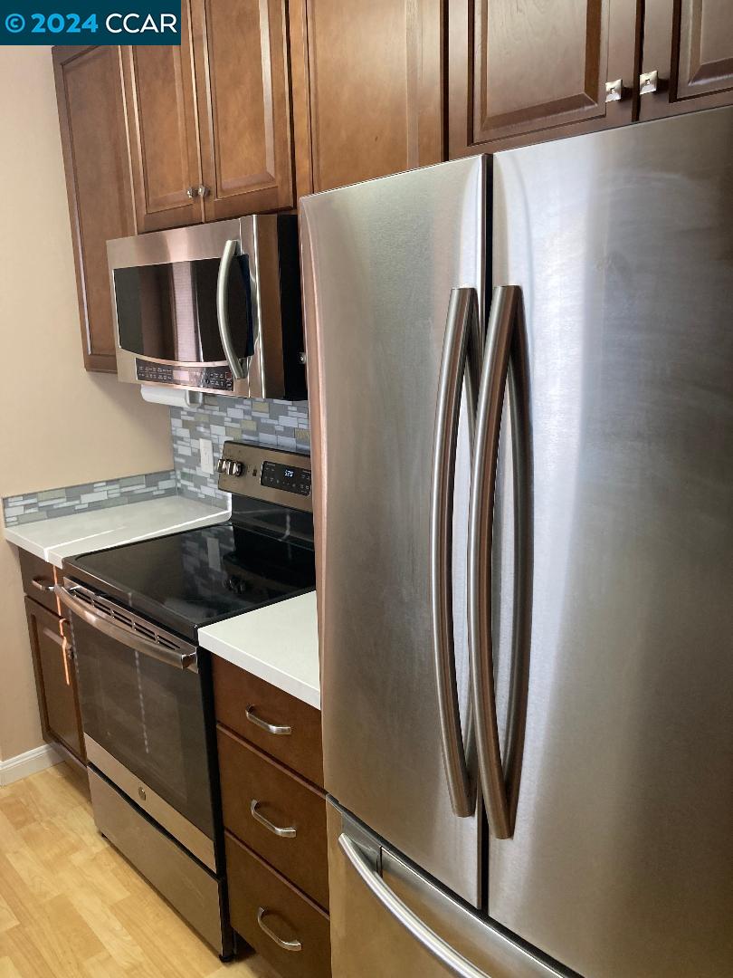 470 N Civic Dr # 501