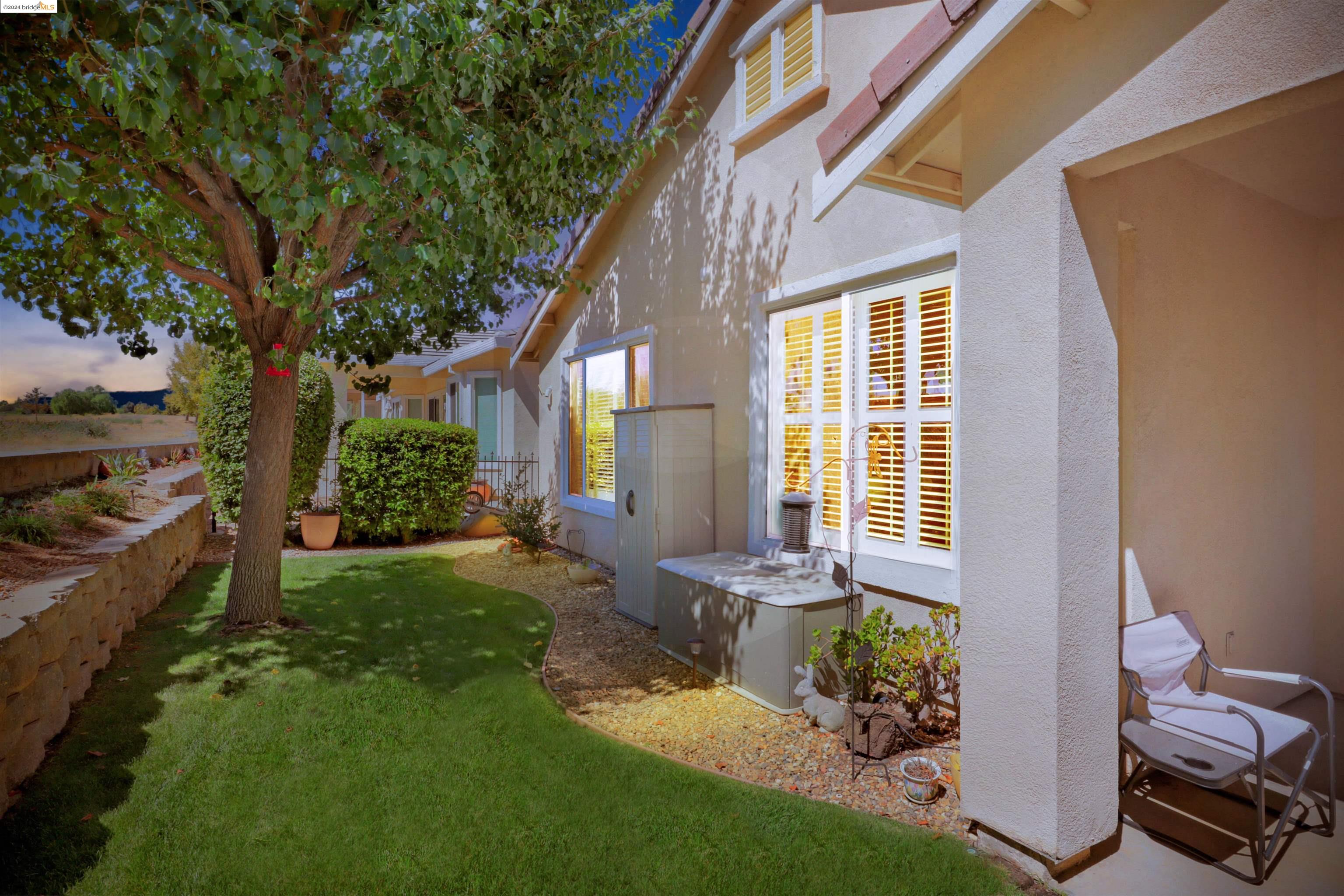 983 Centennial Dr