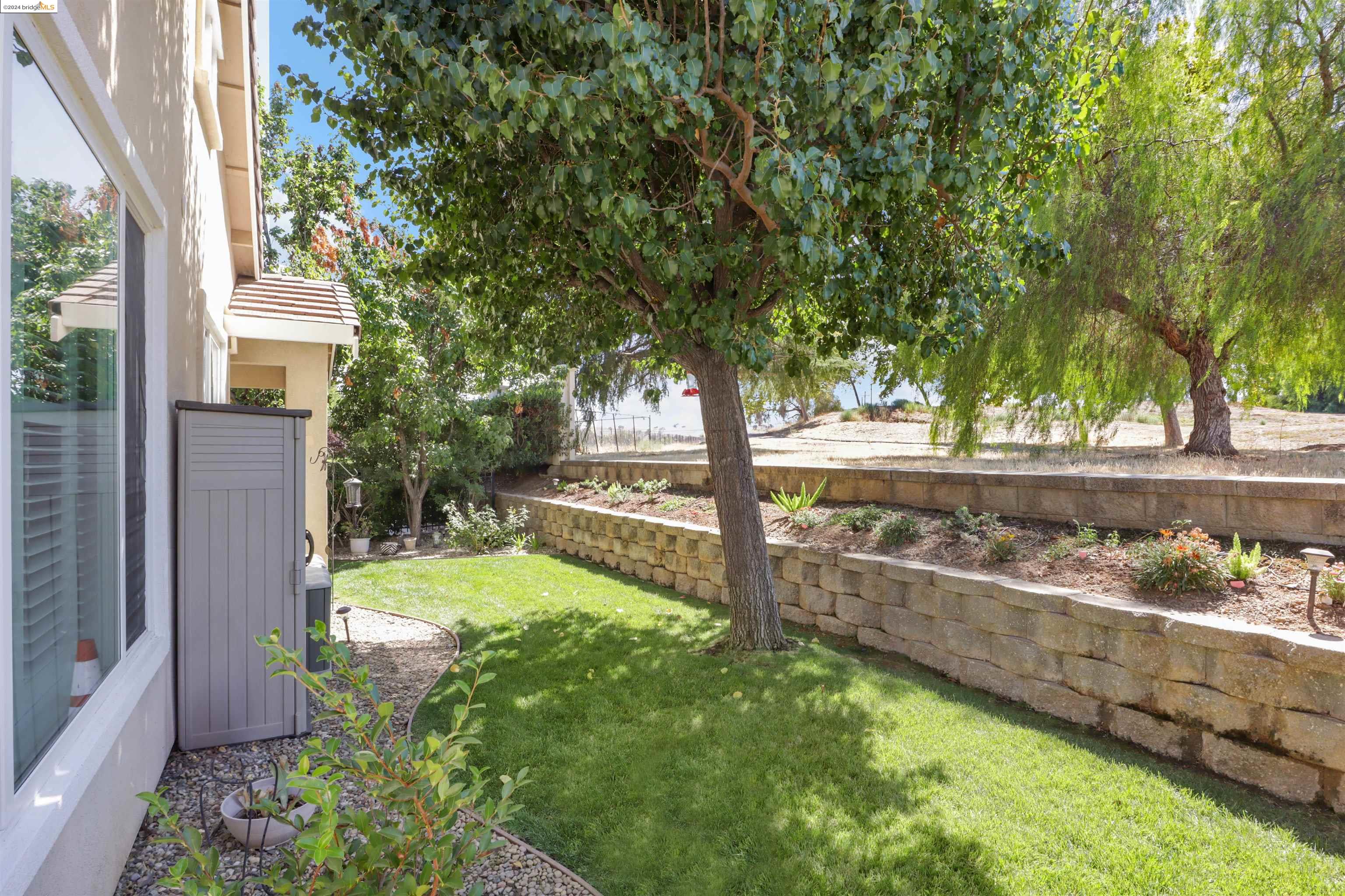 983 Centennial Dr
