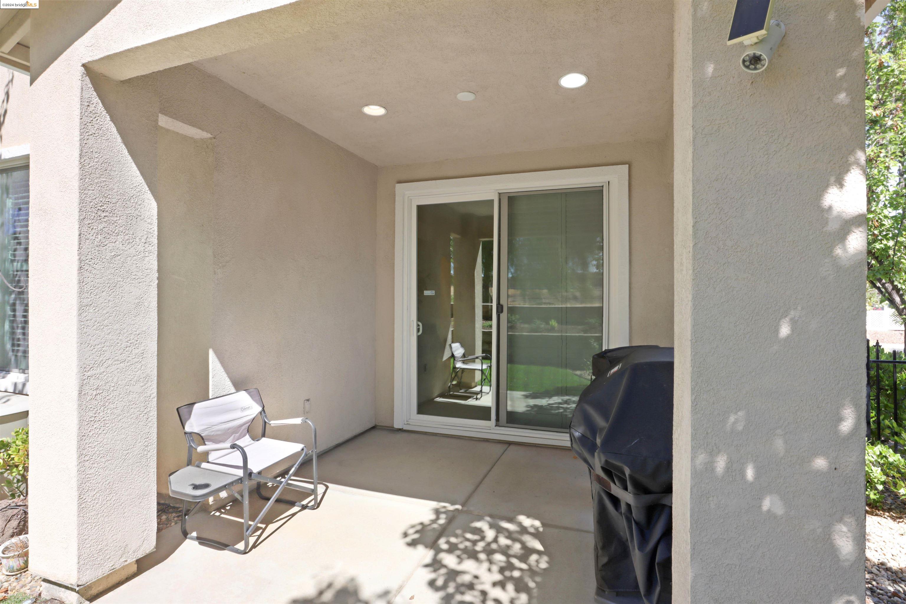 983 Centennial Dr