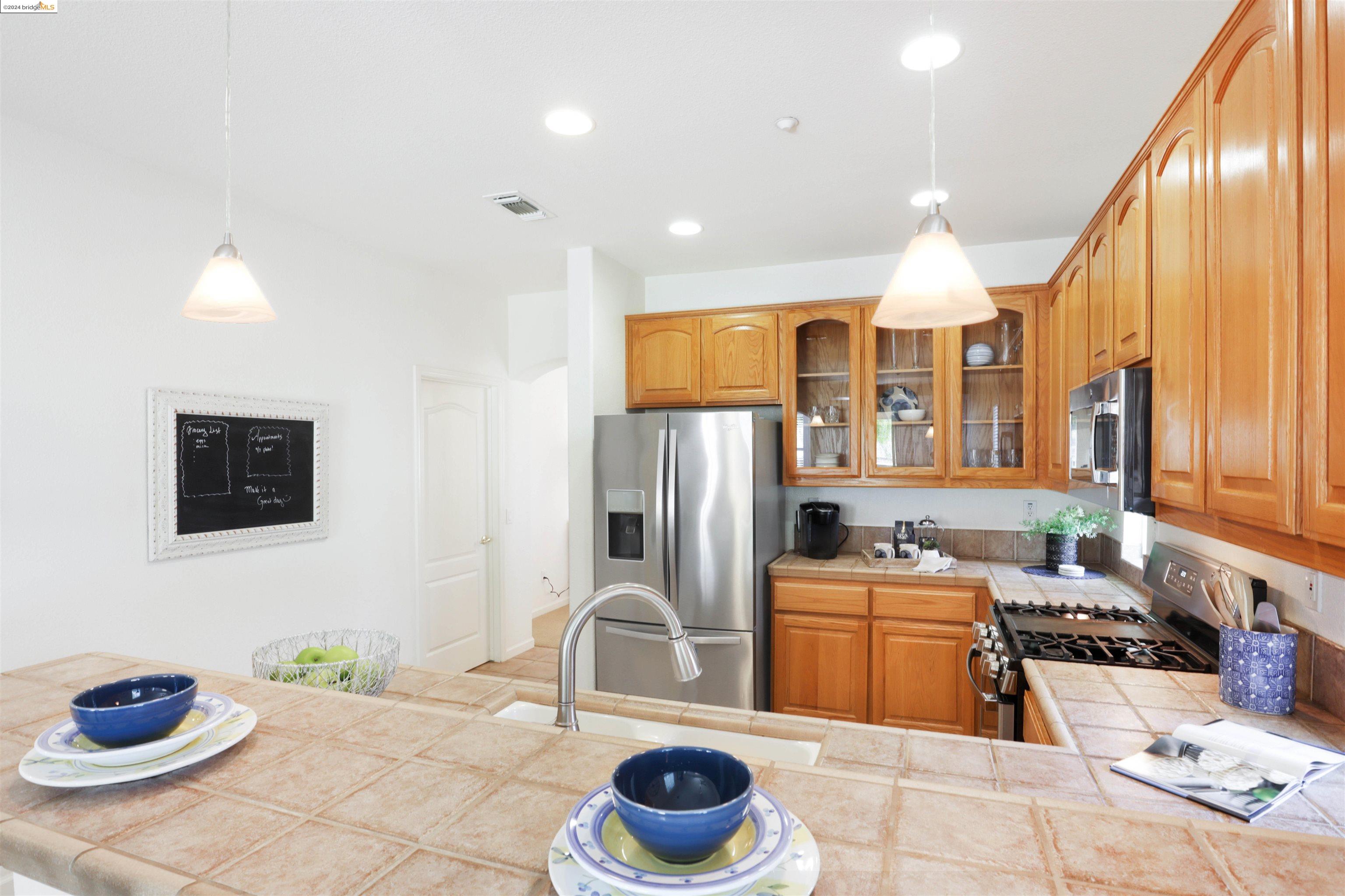 983 Centennial Dr