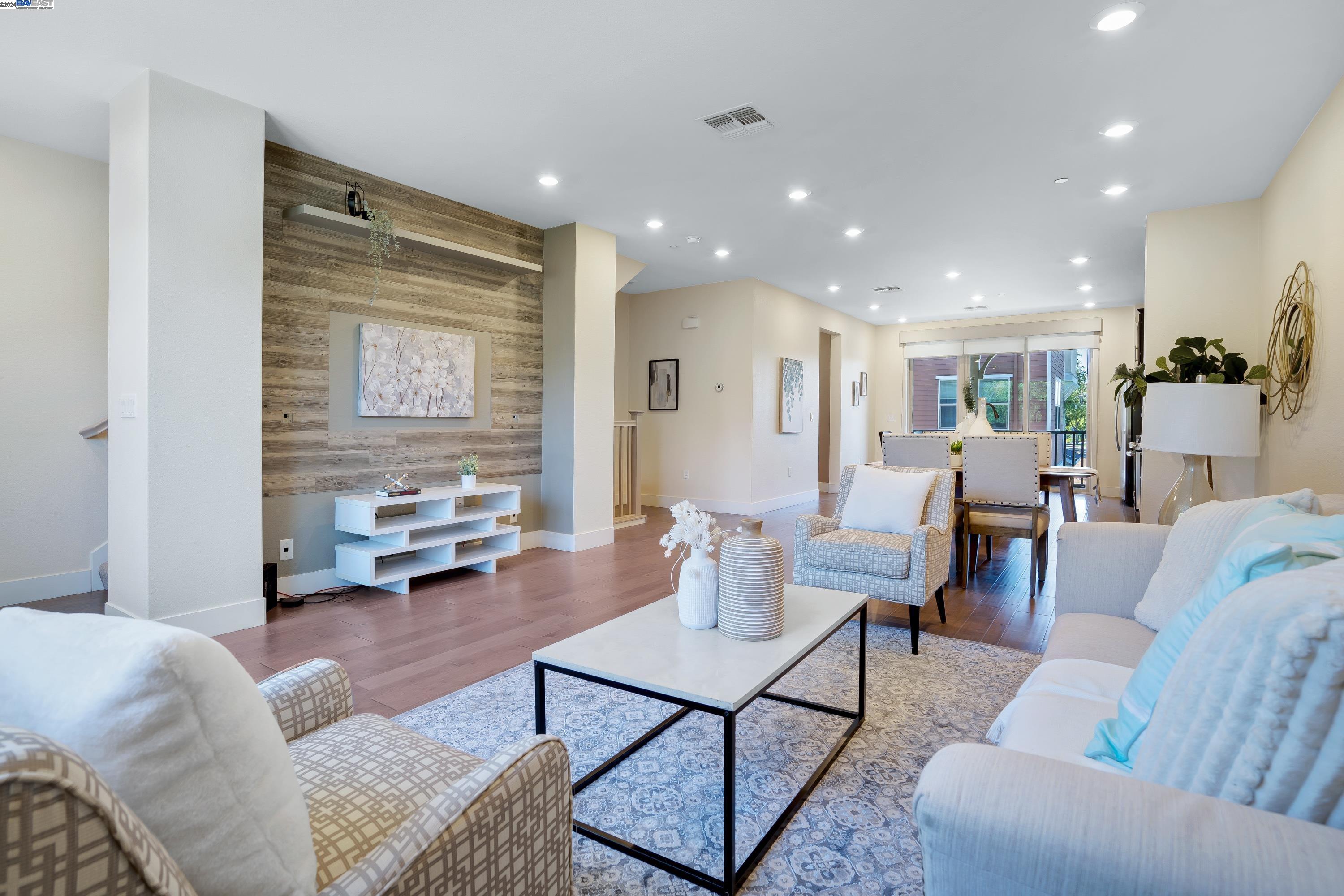 4259 Midlands Ct