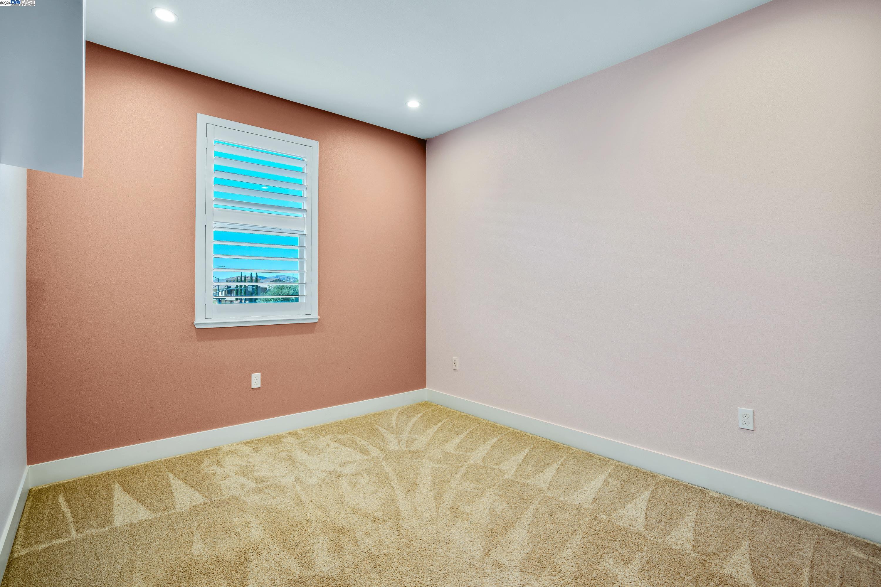 4259 Midlands Ct