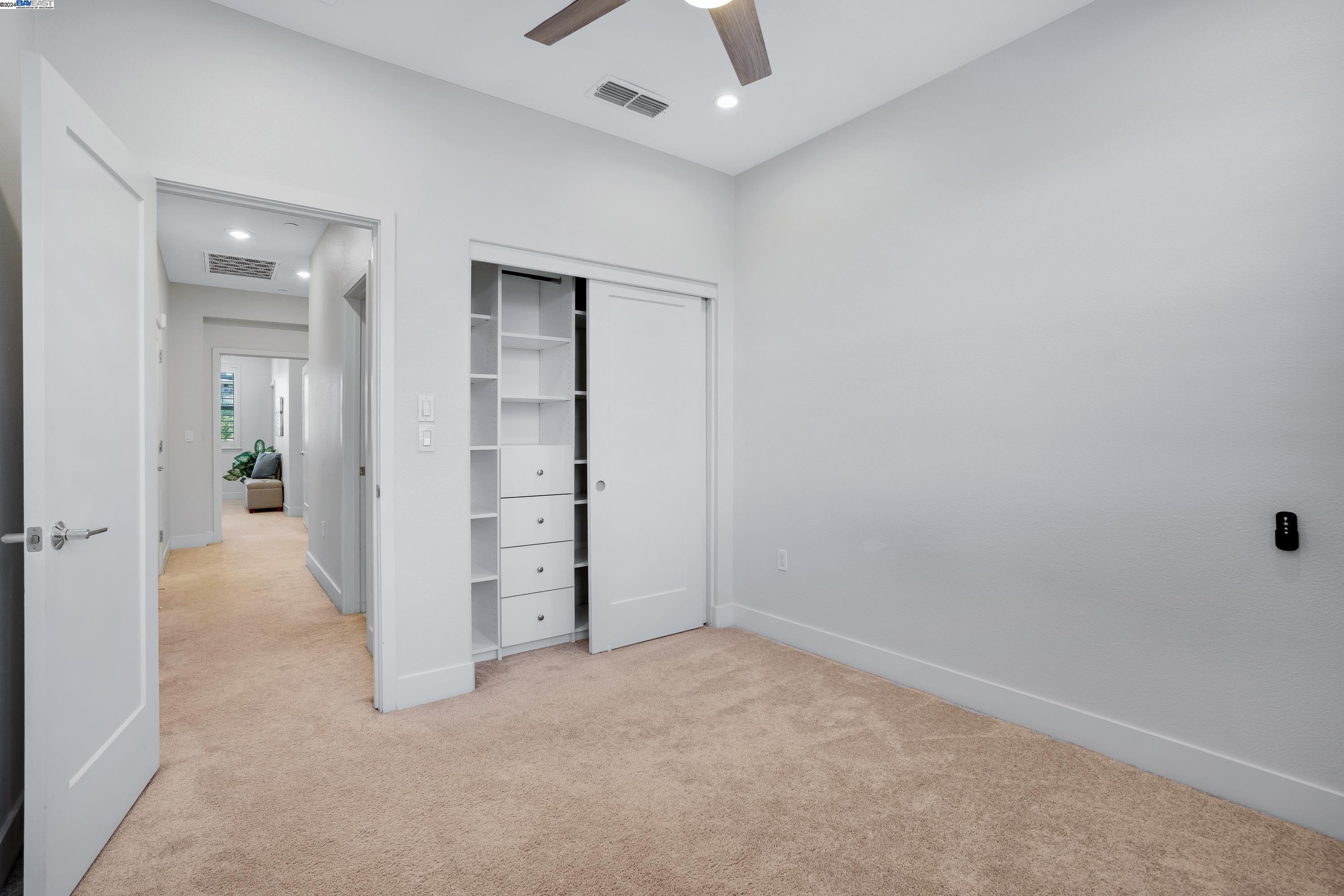 4259 Midlands Ct