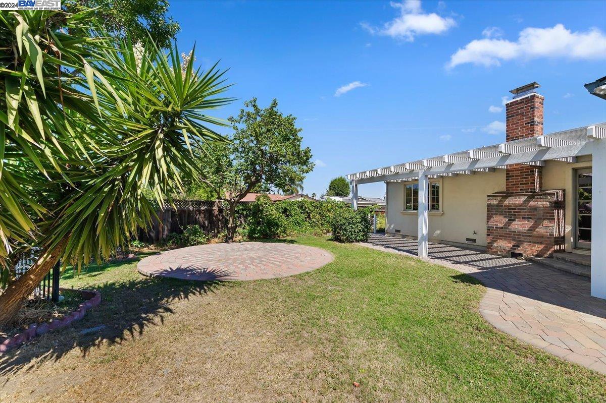 33 Agate Court