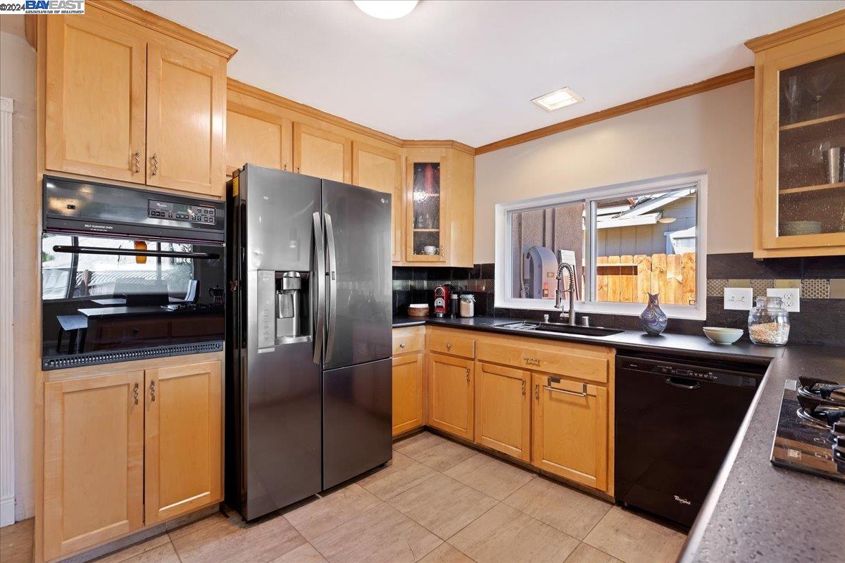 8887 Davona Dr