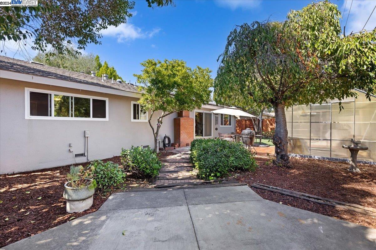 8887 Davona Dr