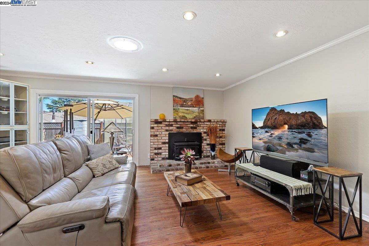 8887 Davona Dr