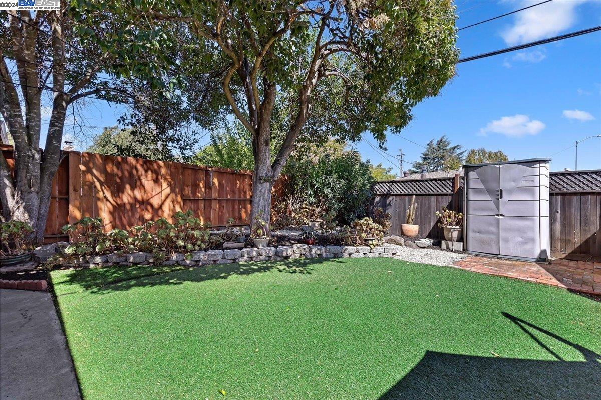 8887 Davona Dr