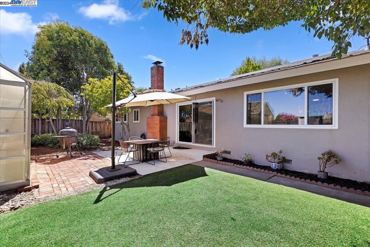 8887 Davona Dr