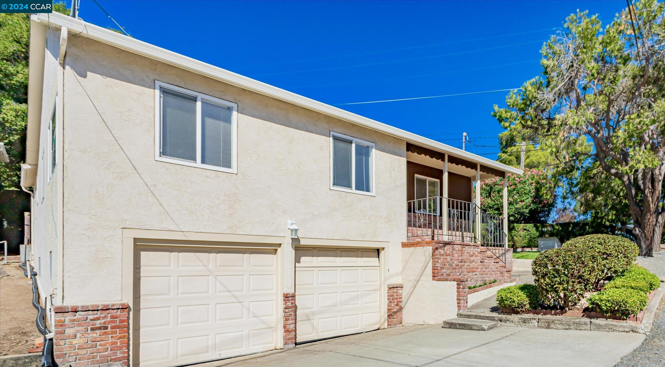2300 Monterey Ave