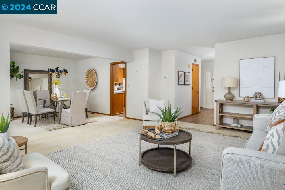 1441 Quail View Cir