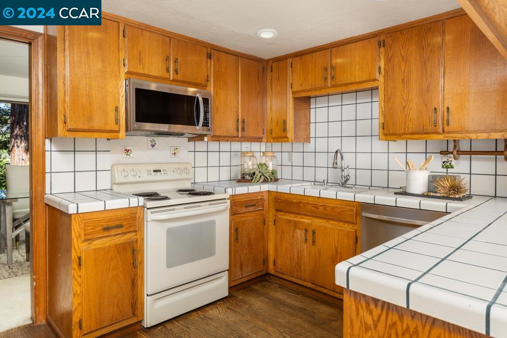 1441 Quail View Cir