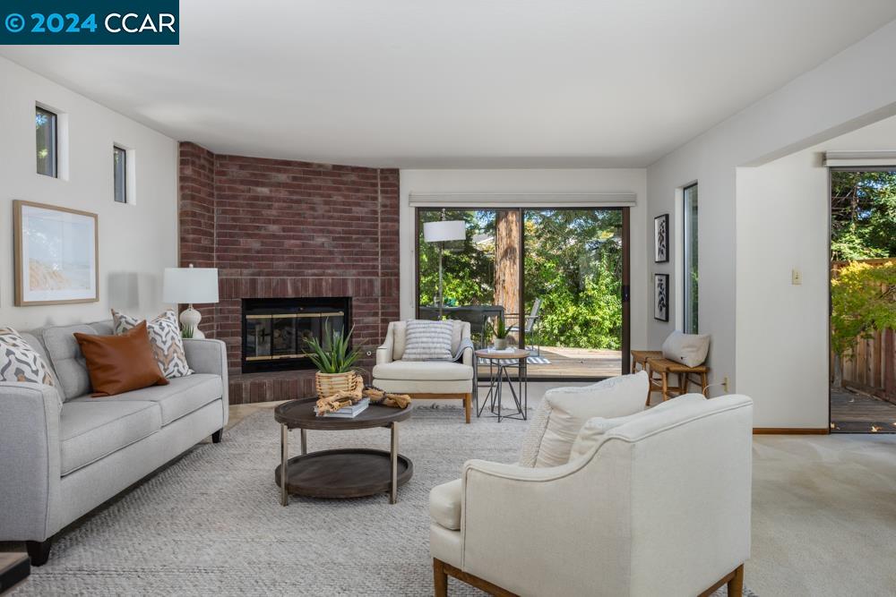 1441 Quail View Cir