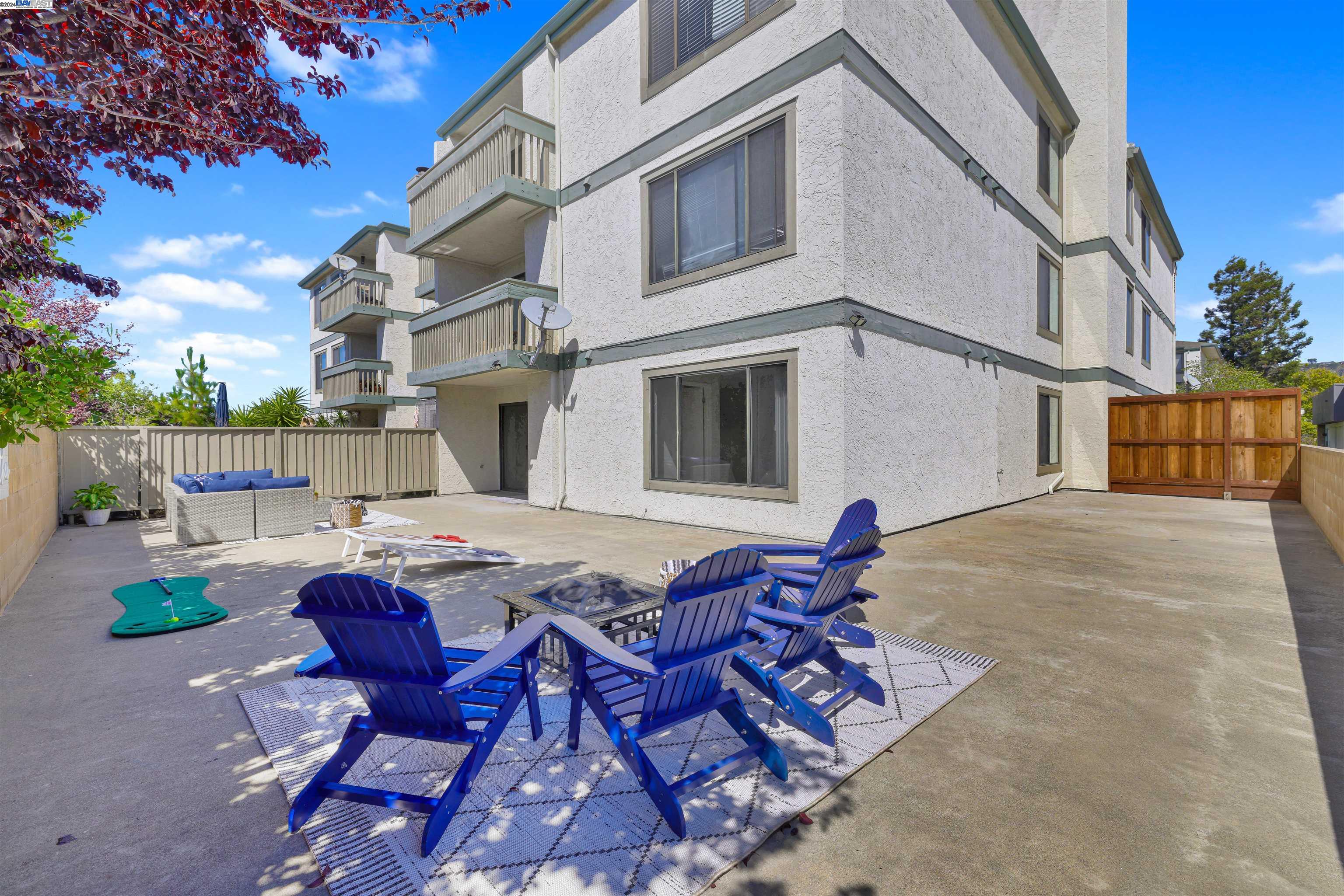 14101 E 14th St # 107