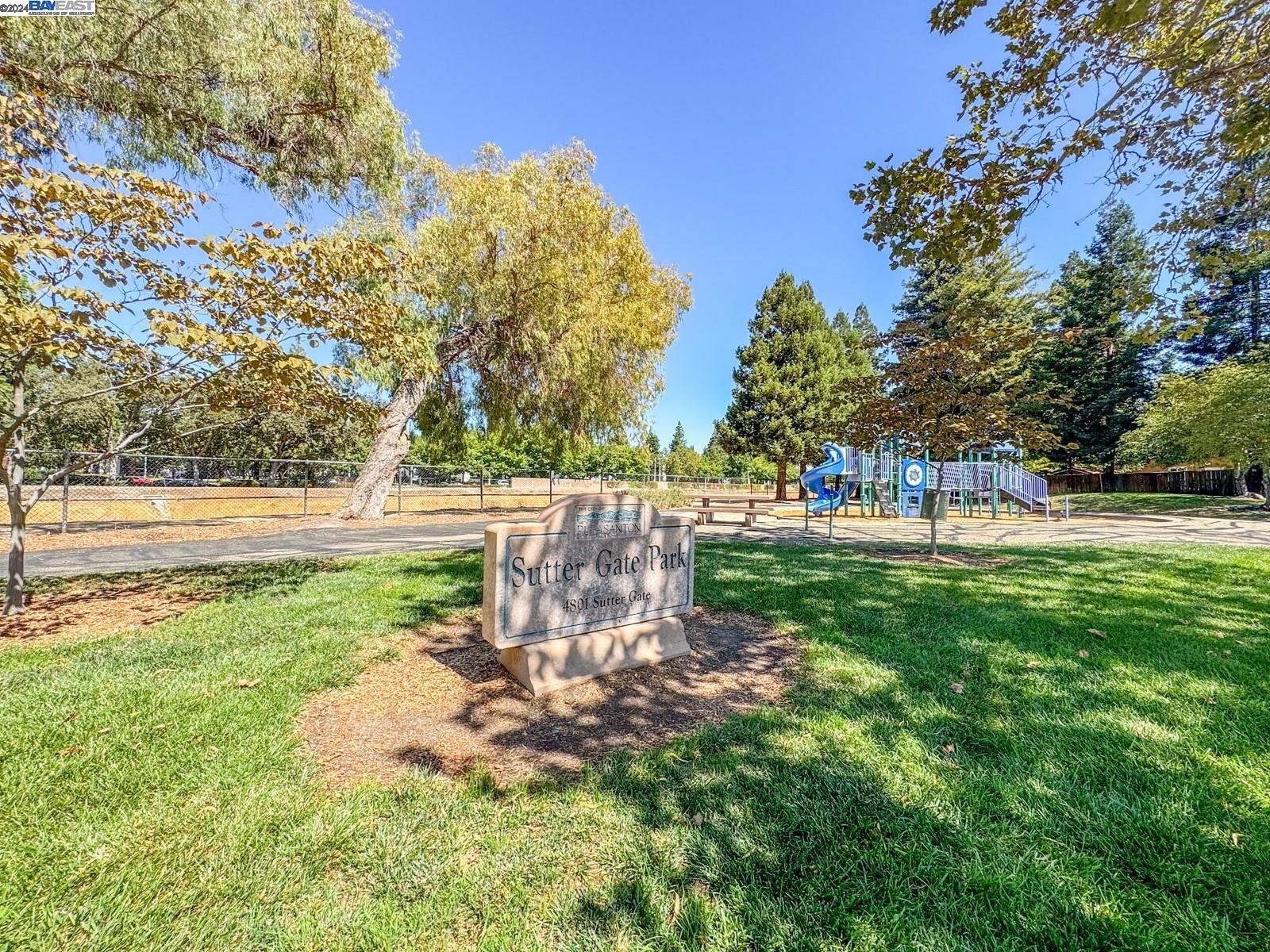 4516 Sutter Gate Avenue