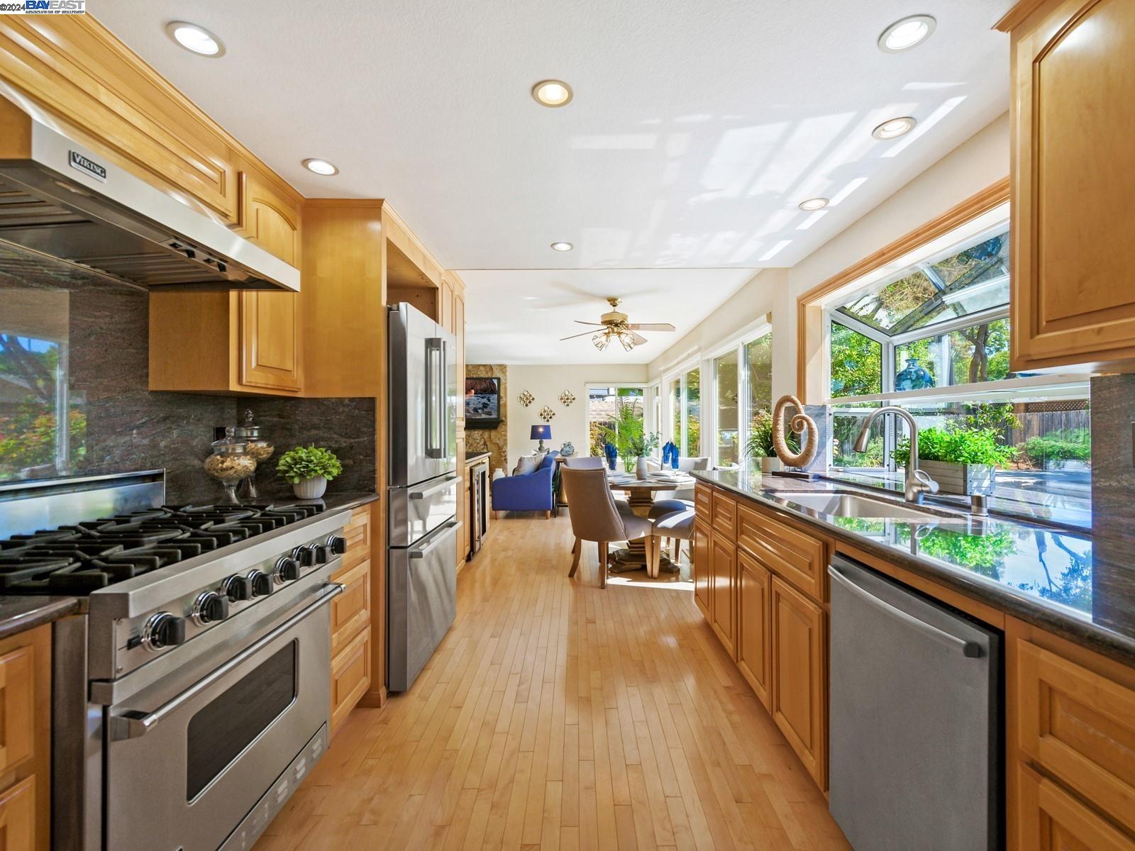 4516 Sutter Gate Avenue