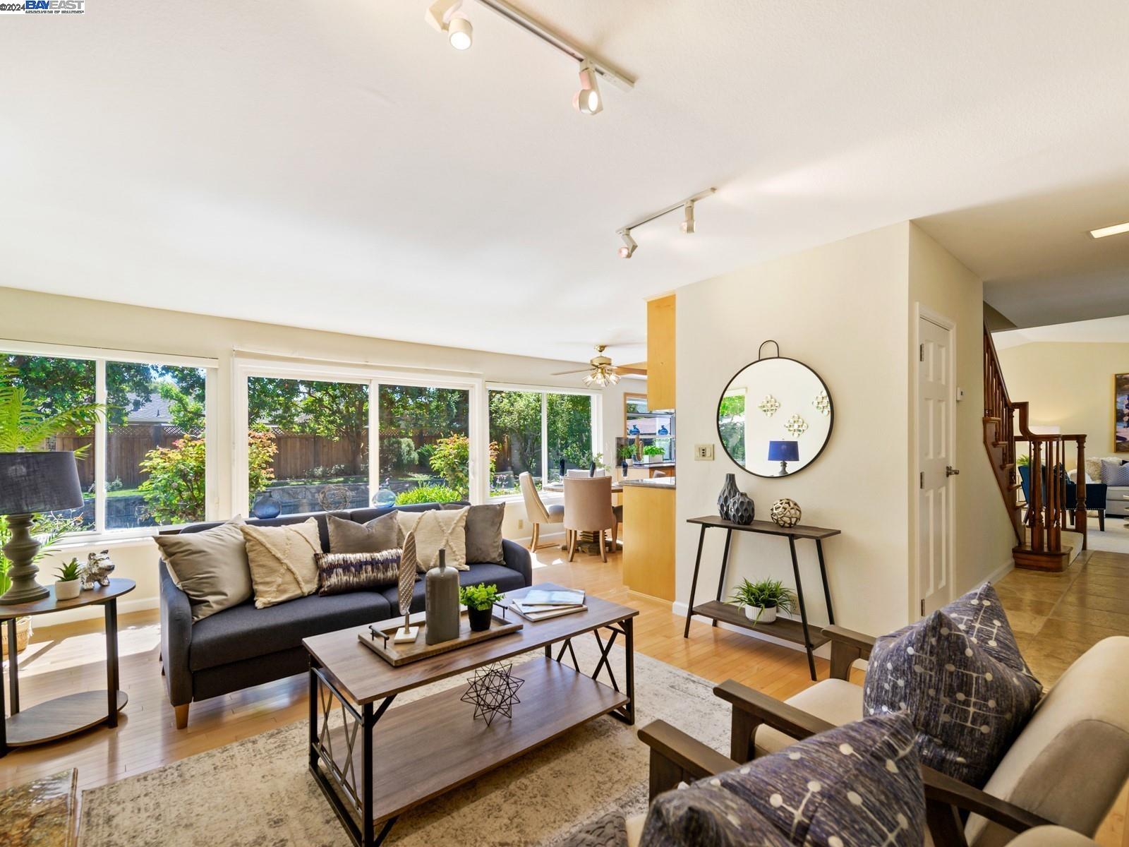 4516 Sutter Gate Avenue