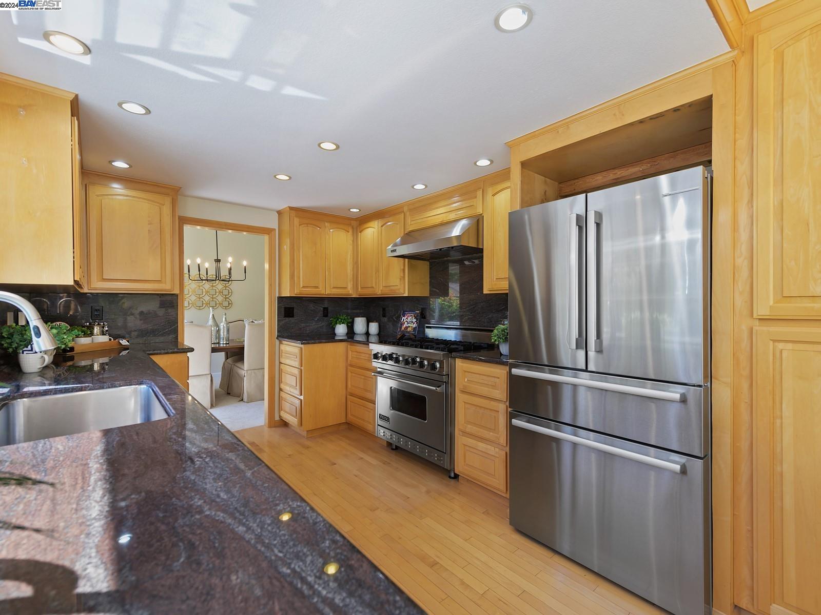 4516 Sutter Gate Avenue