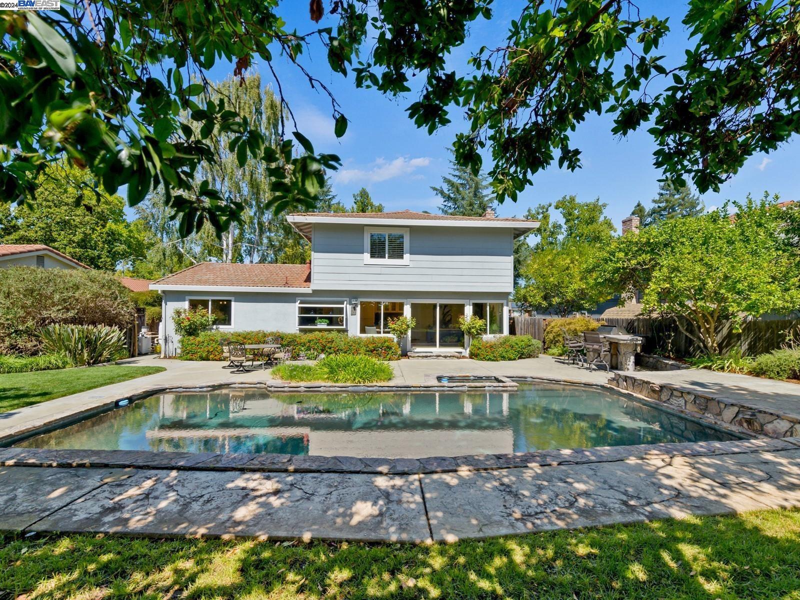 4516 Sutter Gate Avenue