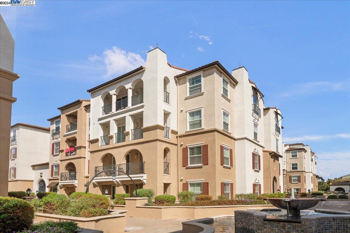 3240 Maguire Way # 400