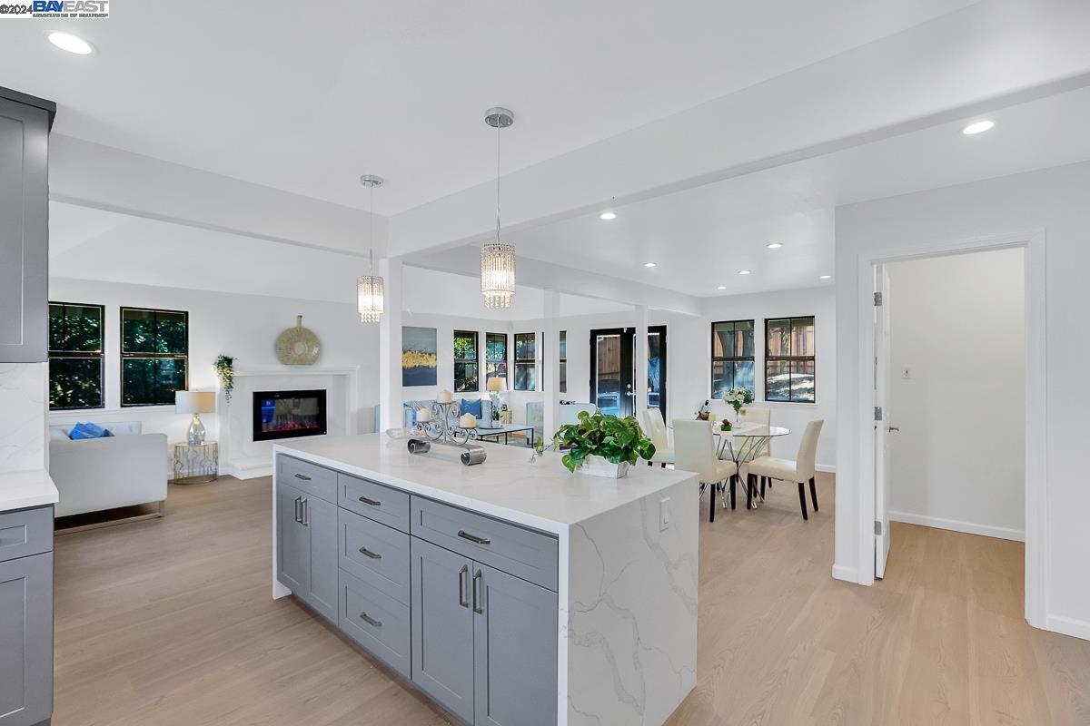 14 Powder Bowl Ct