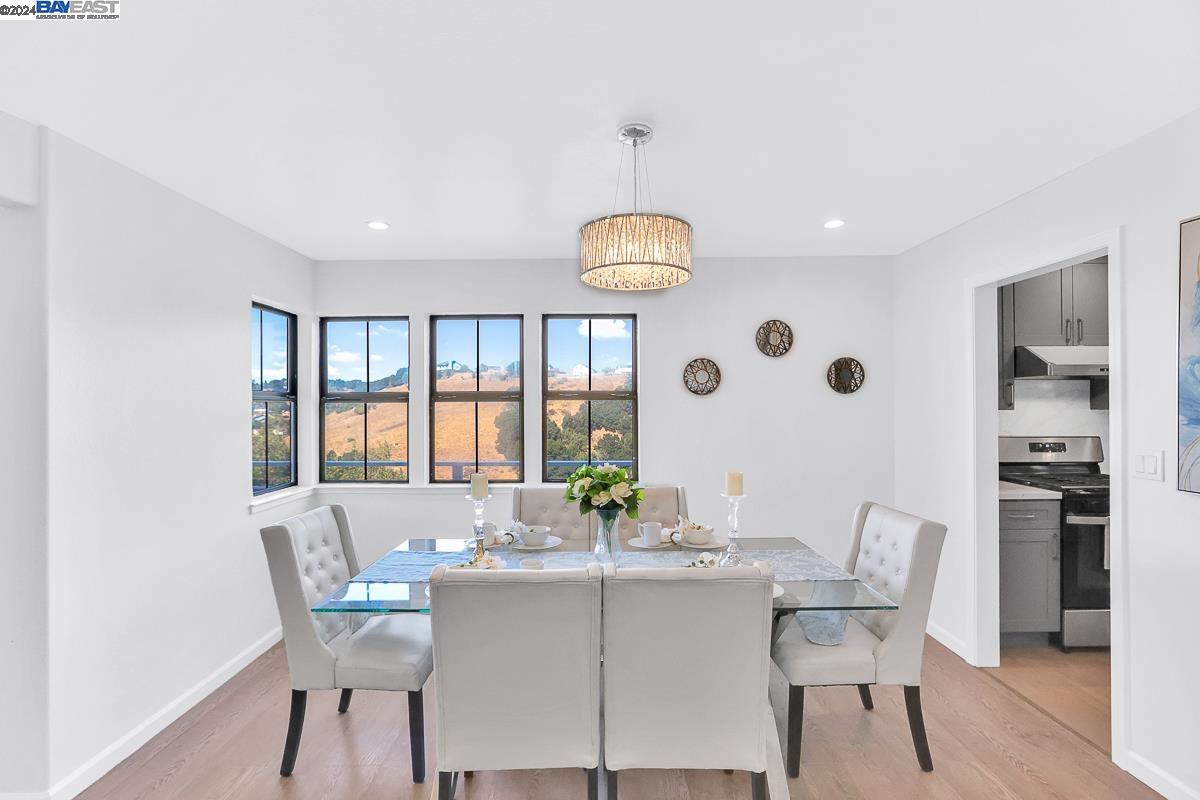 14 Powder Bowl Ct