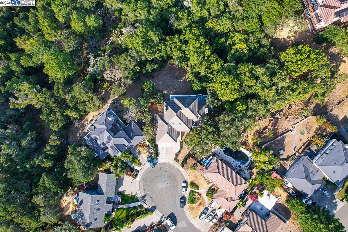 14 Powder Bowl Ct