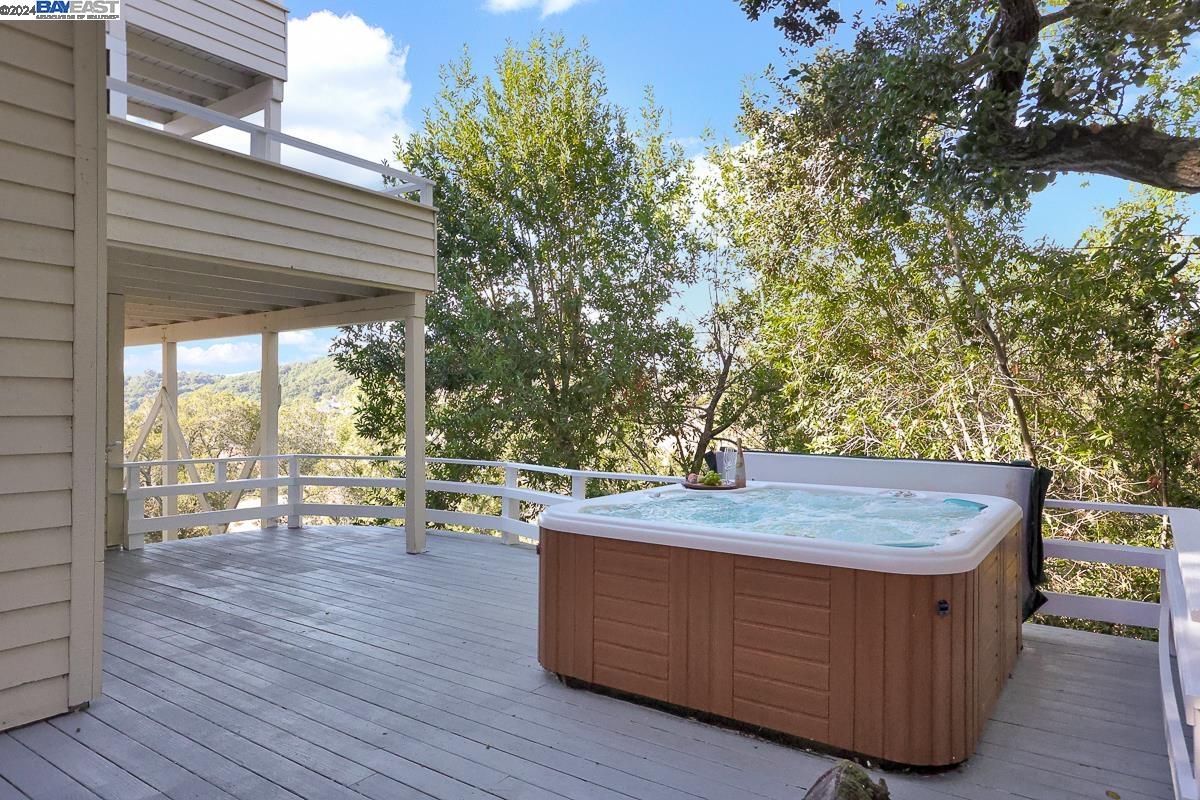 14 Powder Bowl Ct