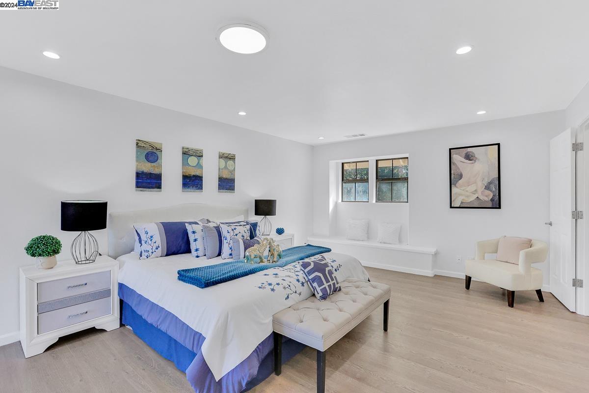 14 Powder Bowl Ct
