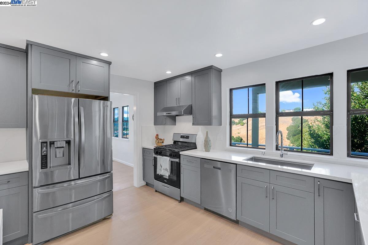 14 Powder Bowl Ct