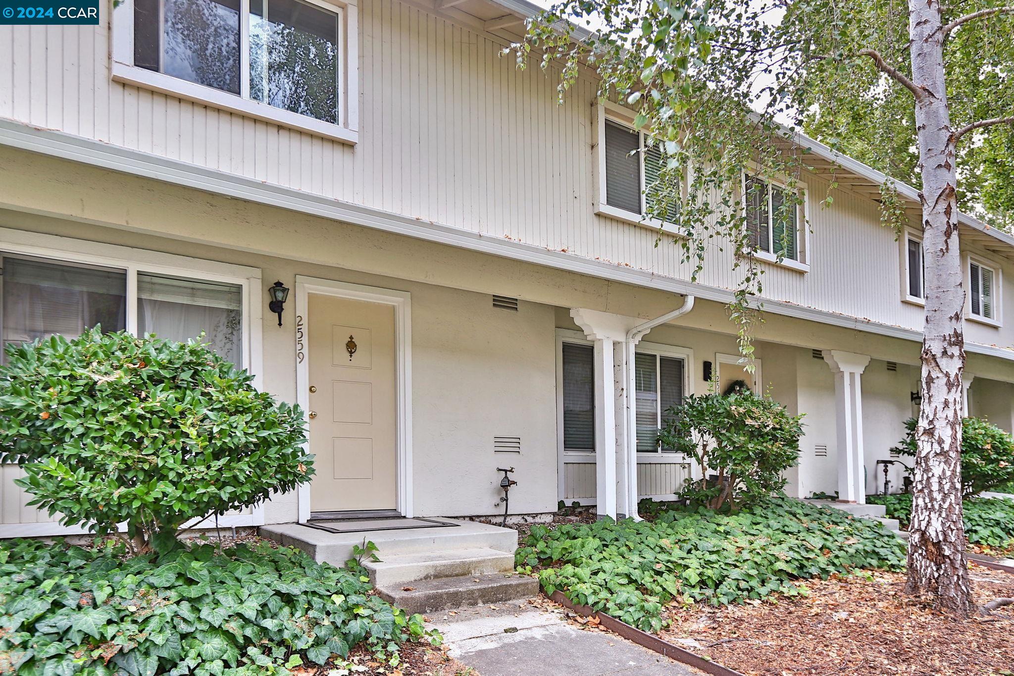 2559 Twin Creeks Dr