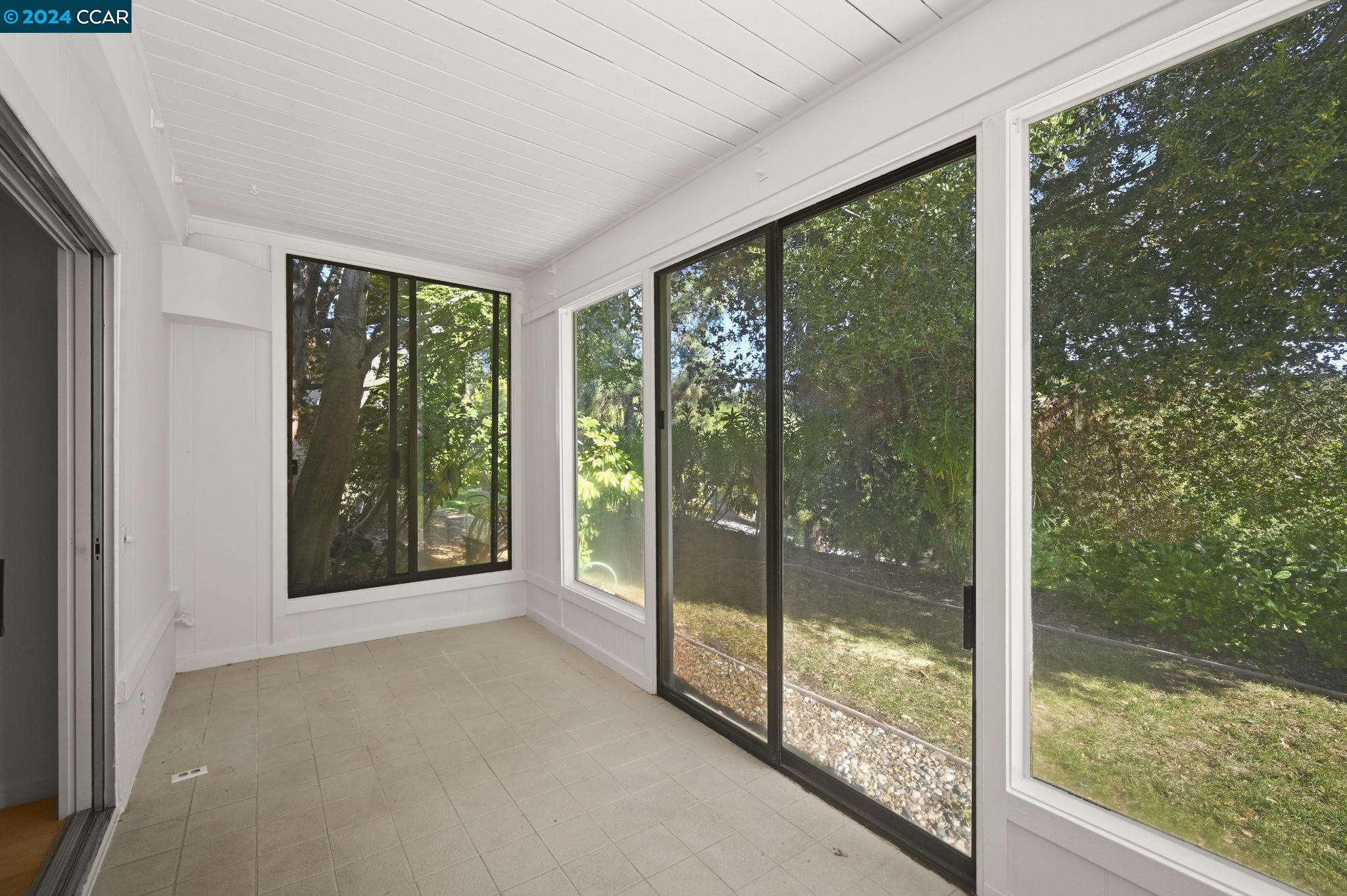2733 Pine Knoll Drive # 2