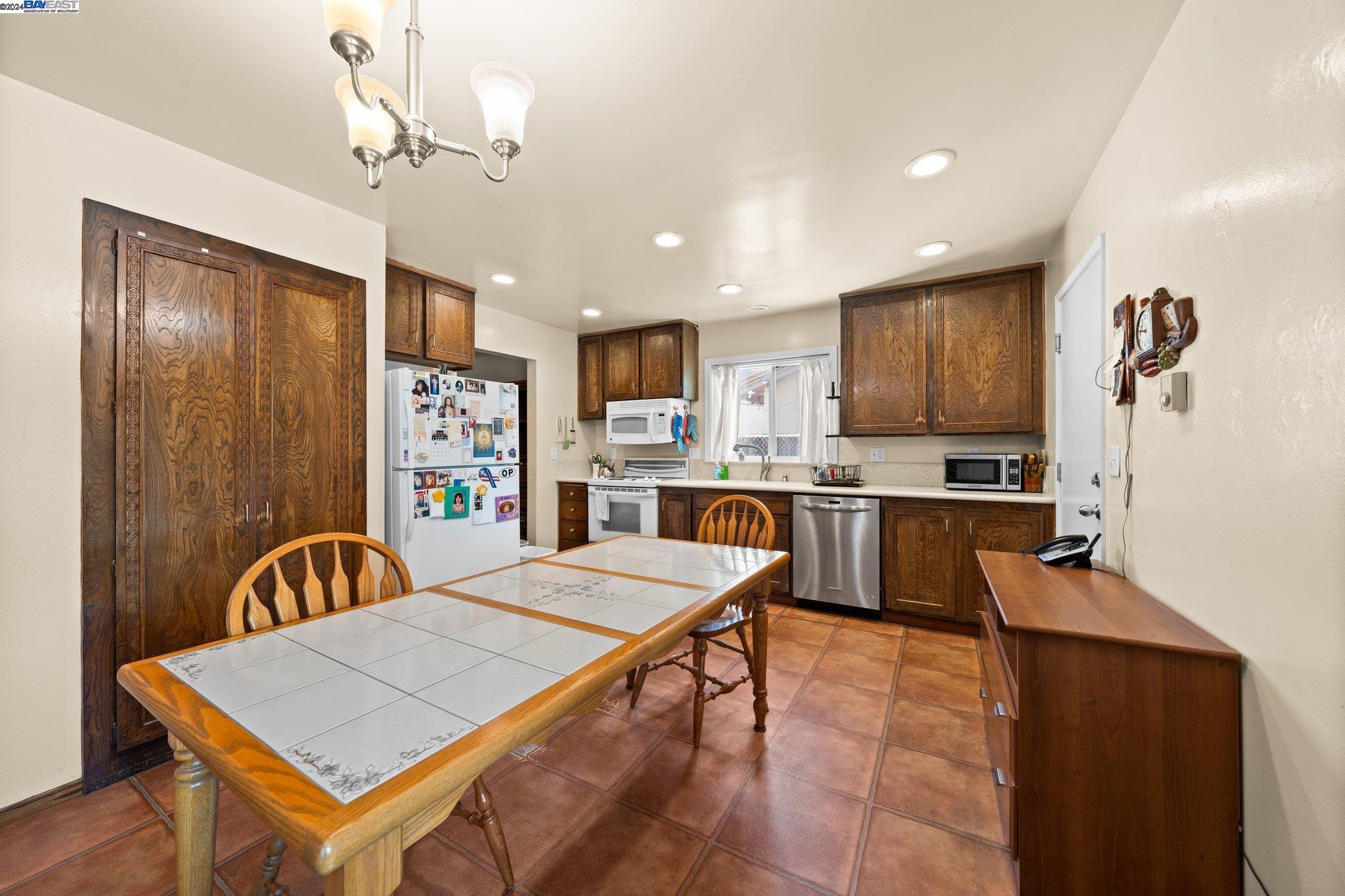 2959 Valhalla Dr