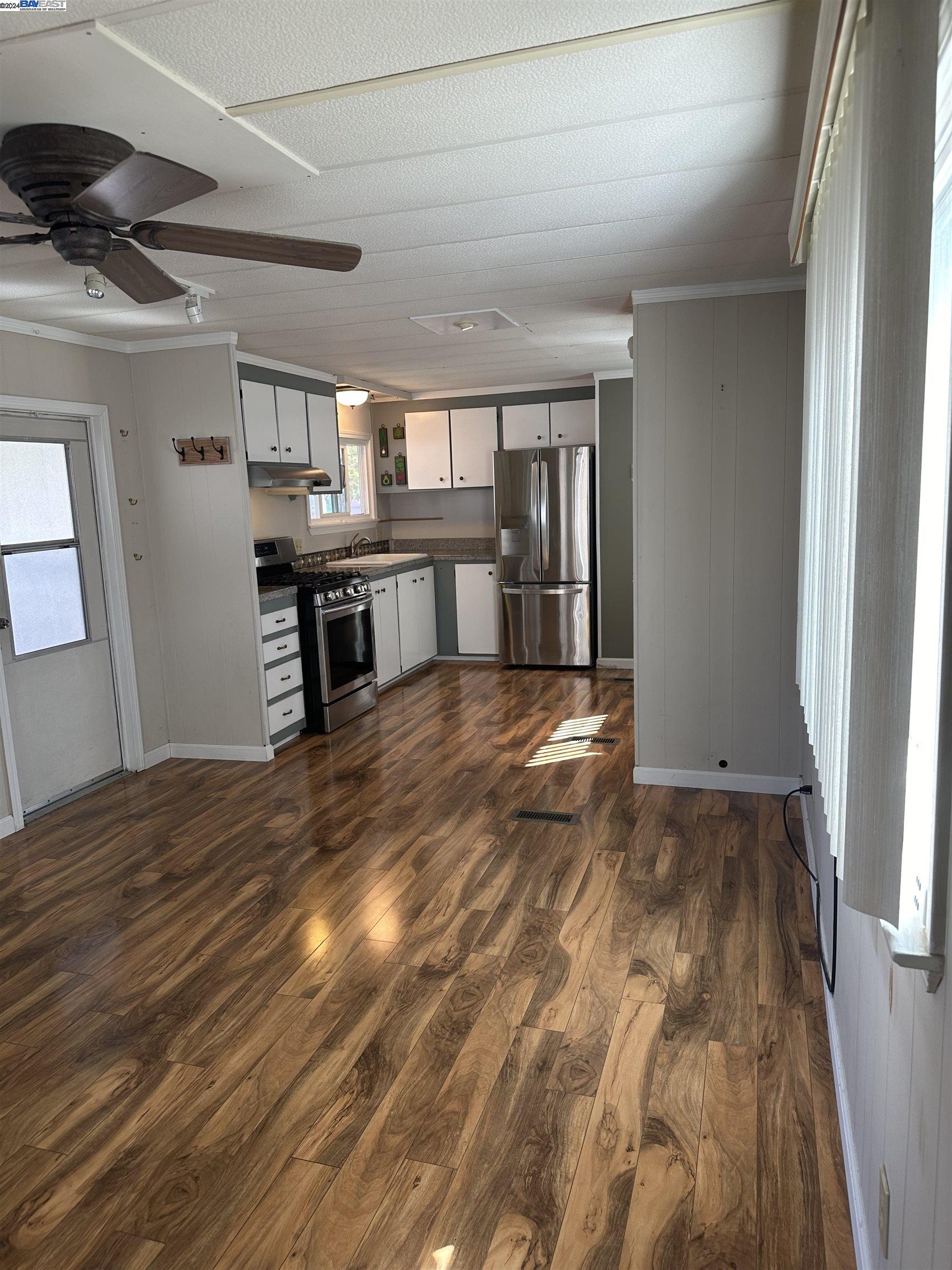 3263 Vineyard Ave SPC 83 SPC 83