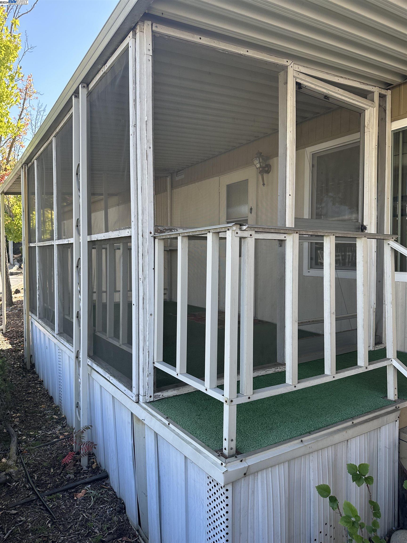 3263 Vineyard Ave SPC 83 SPC 83