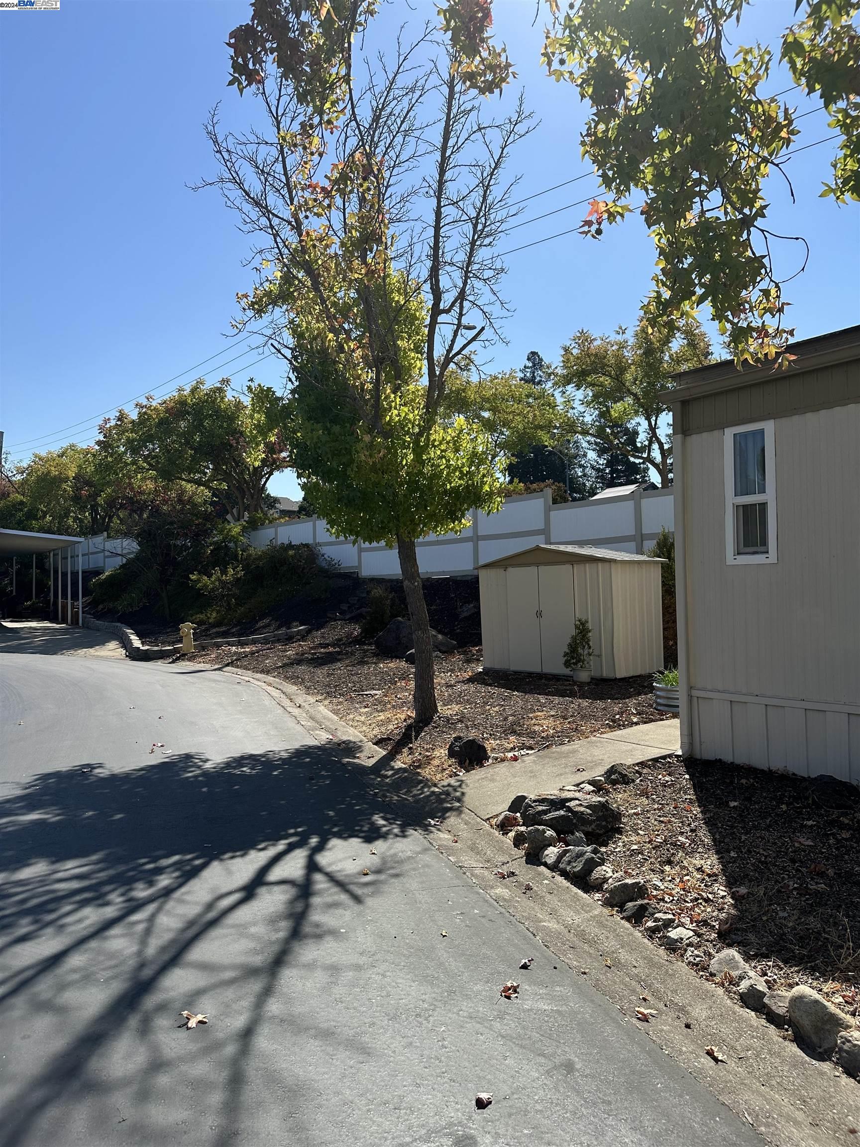 3263 Vineyard Ave SPC 83 SPC 83