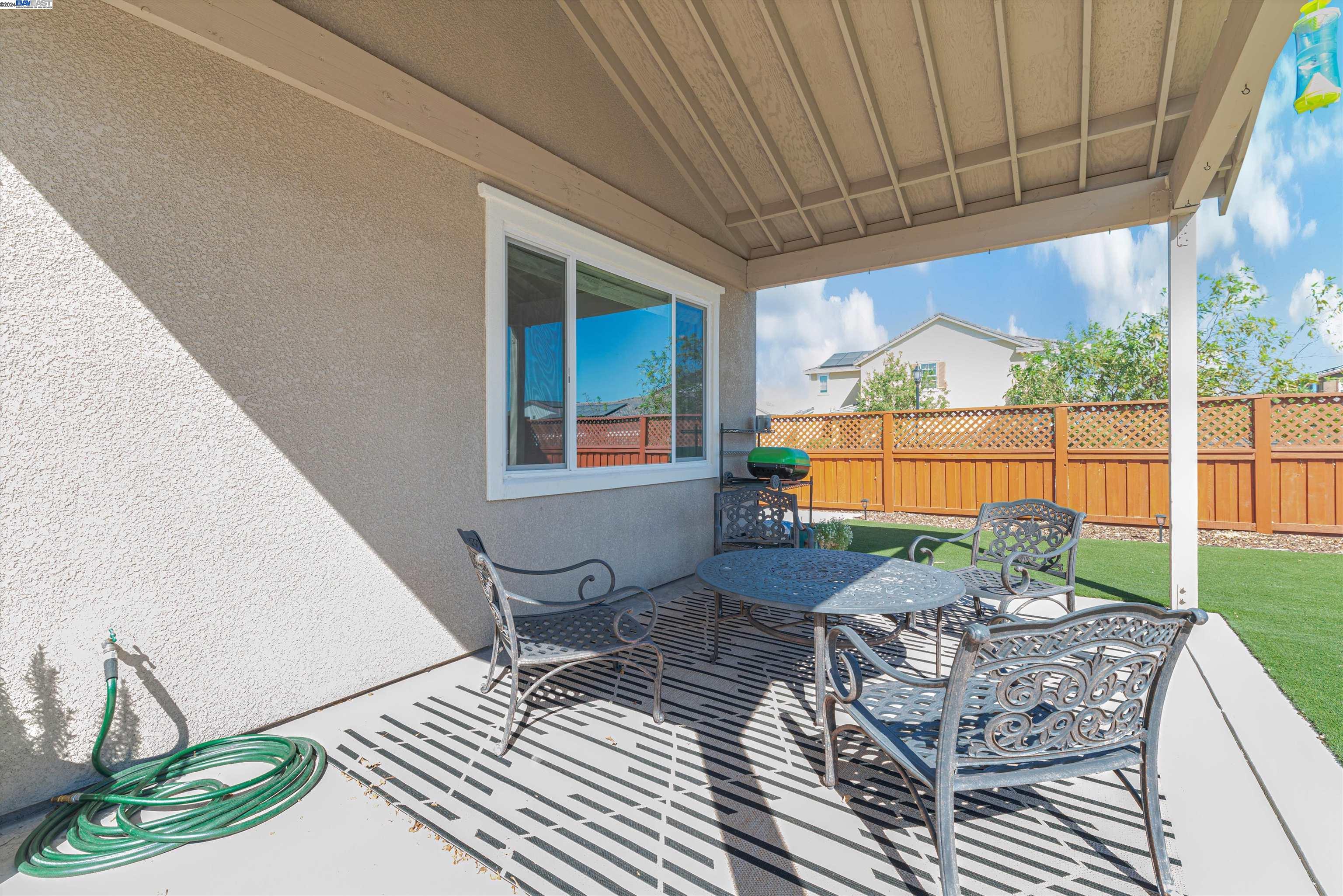 486 Avanti Way