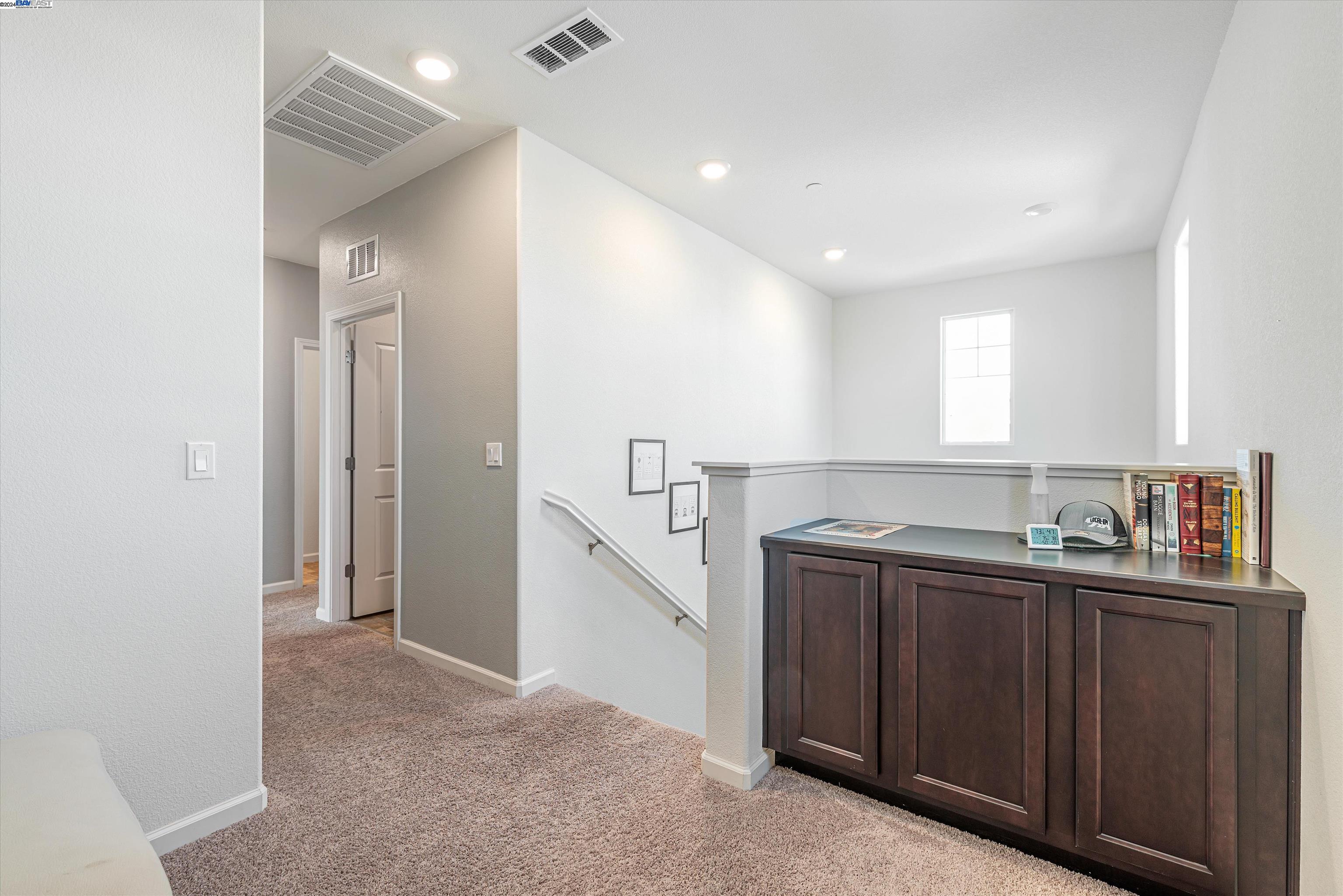 486 Avanti Way