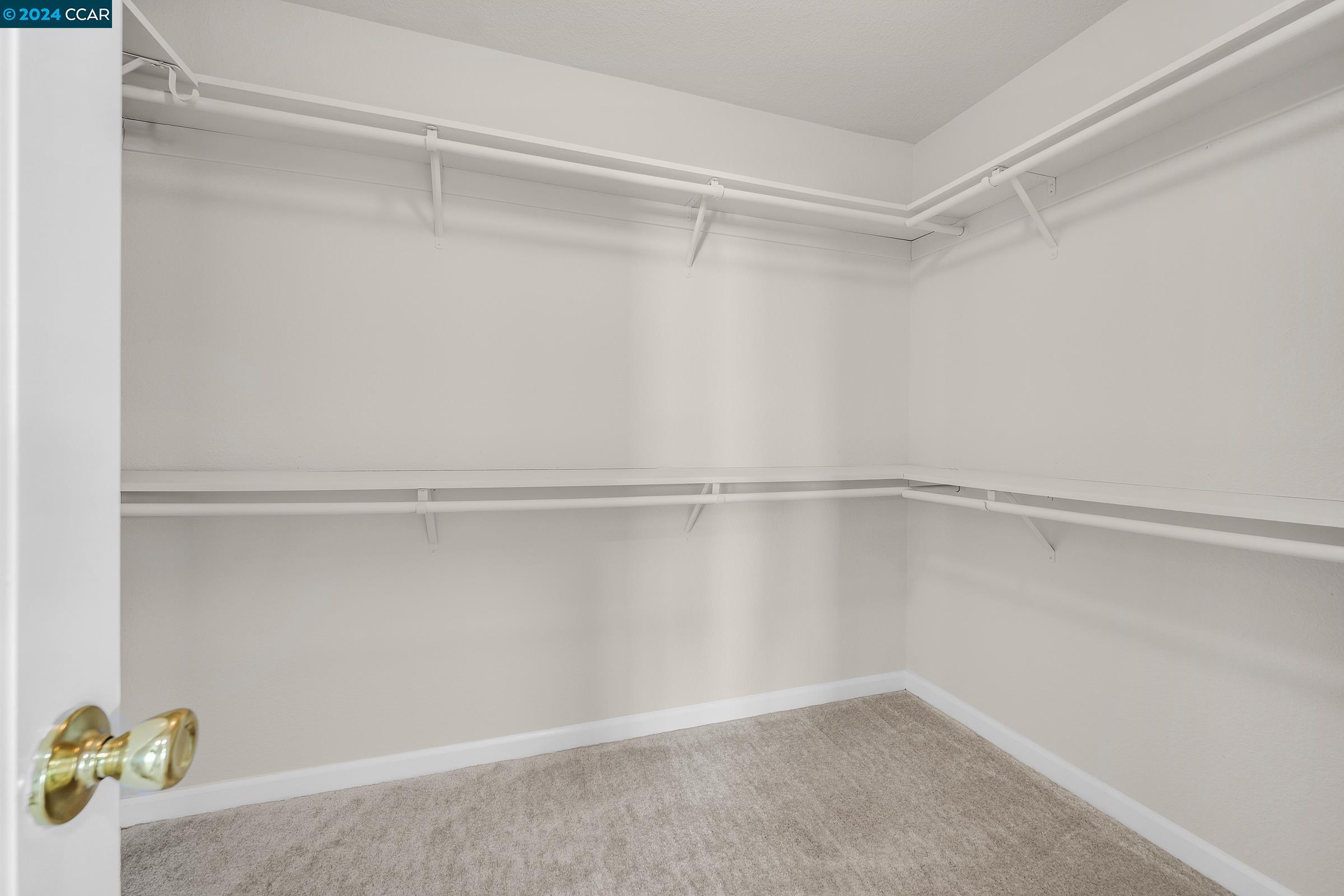 178 San Tomas Dr