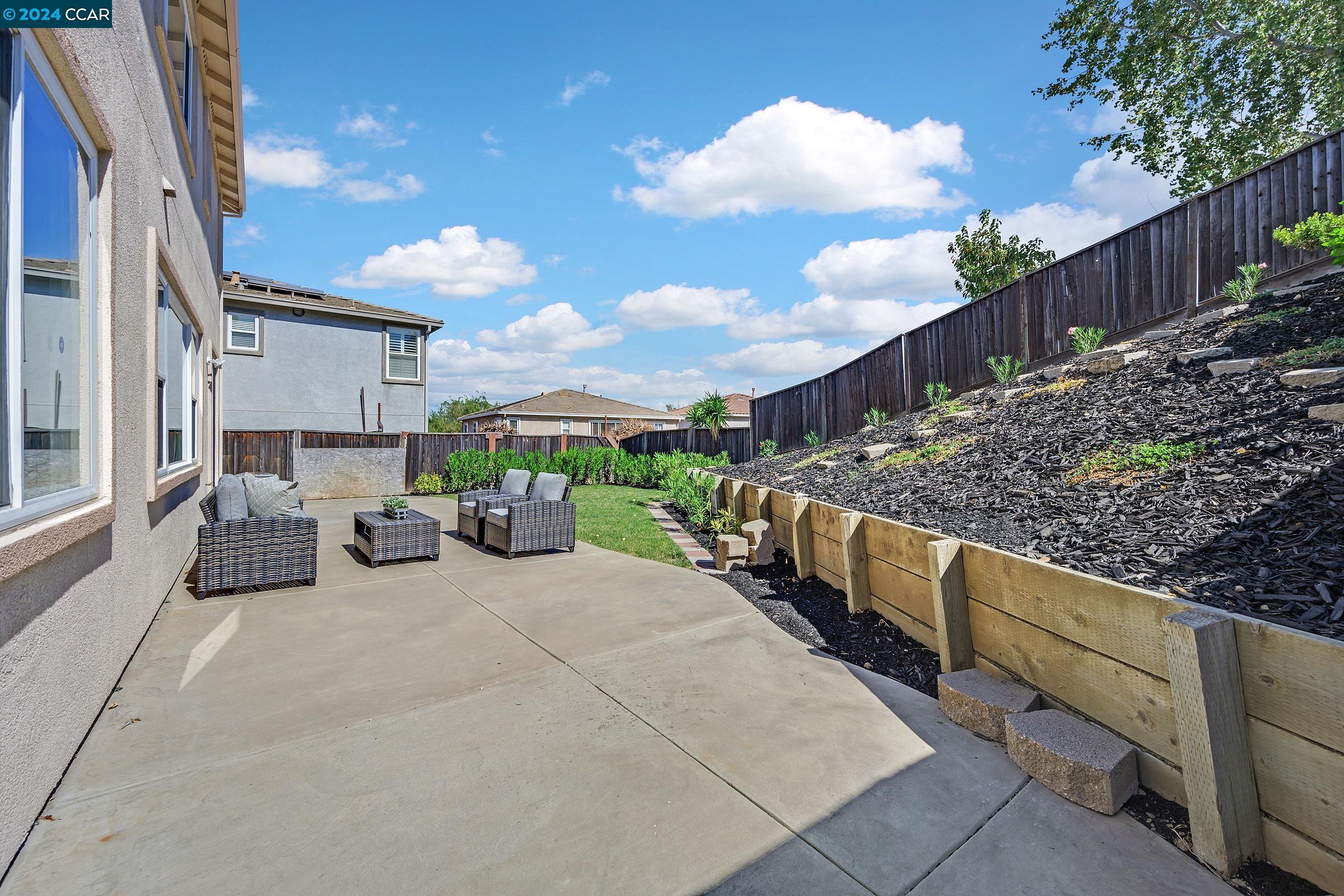 178 San Tomas Dr