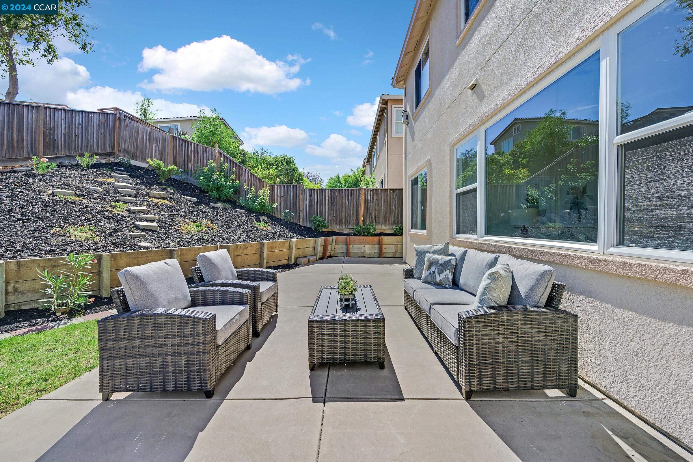 178 San Tomas Dr