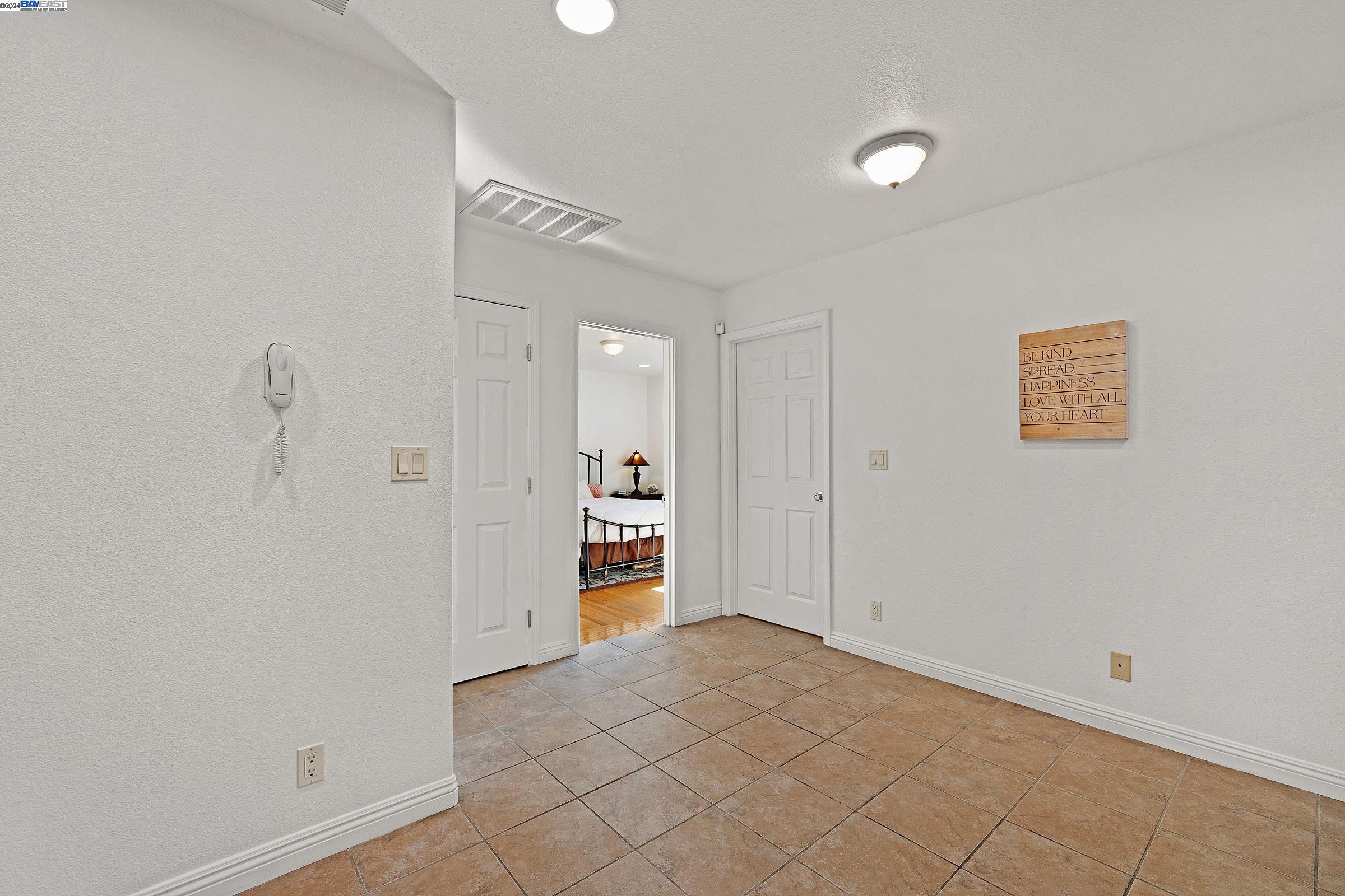 387 Melven Ct