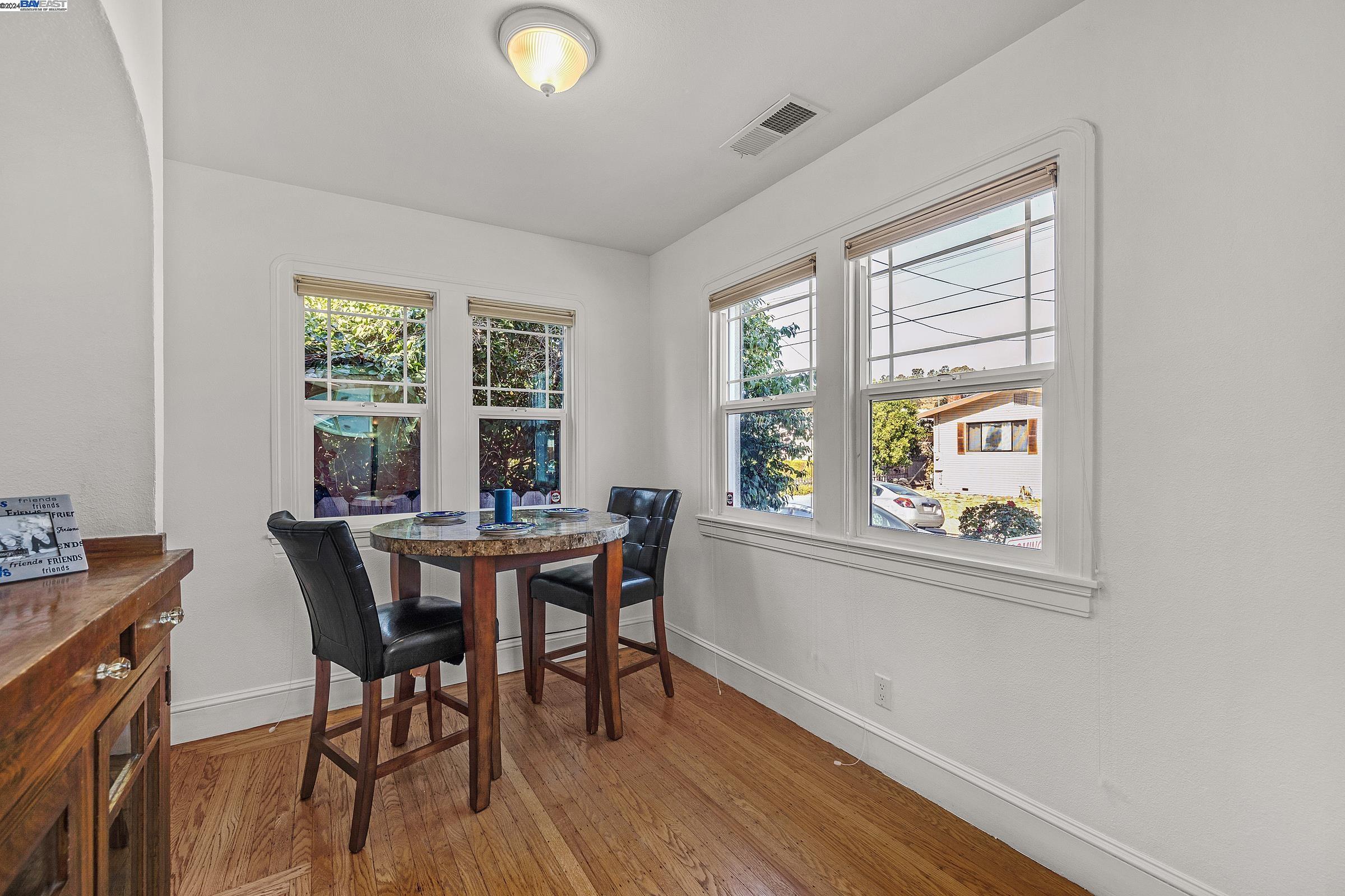 387 Melven Ct