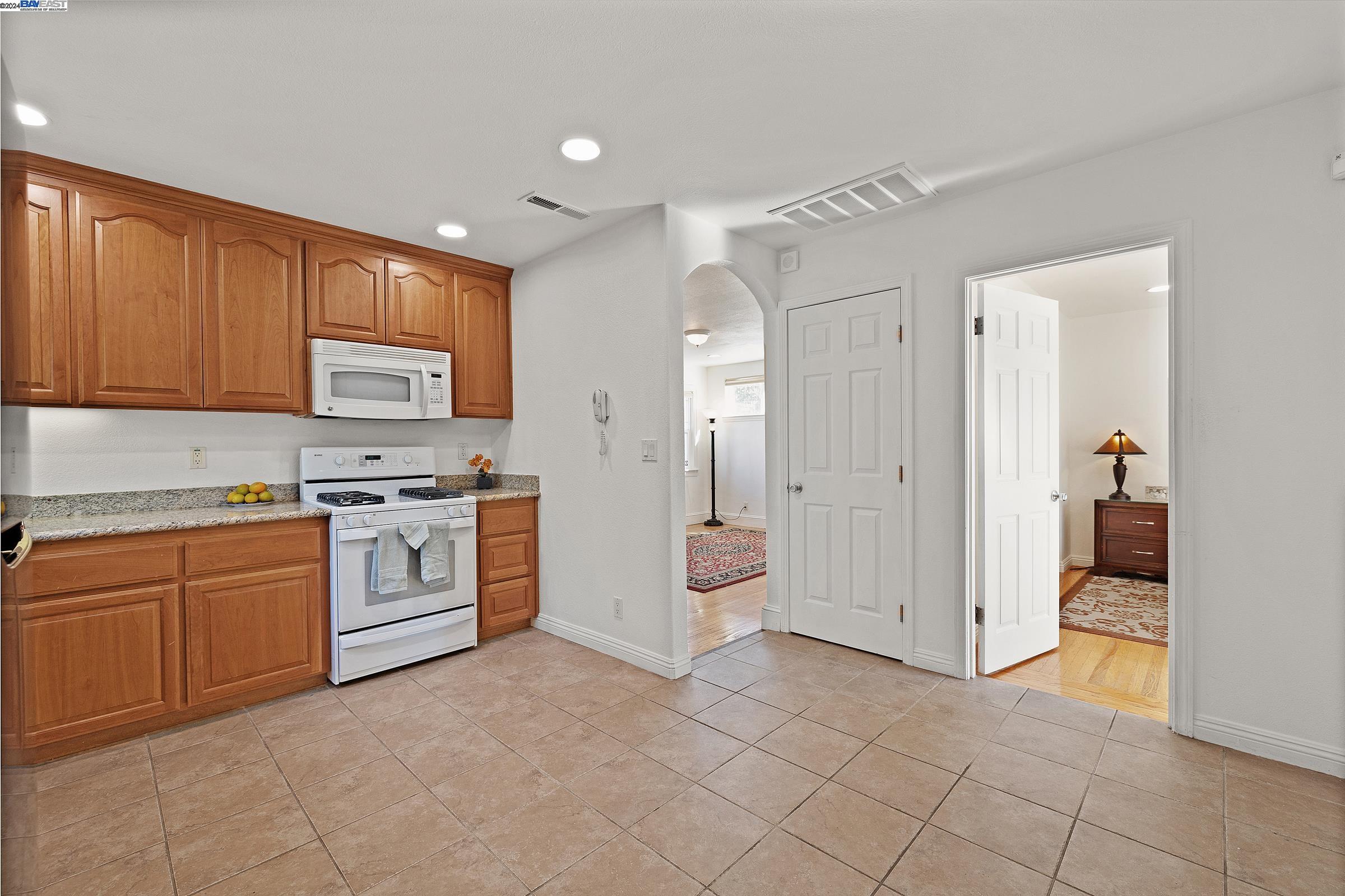 387 Melven Ct