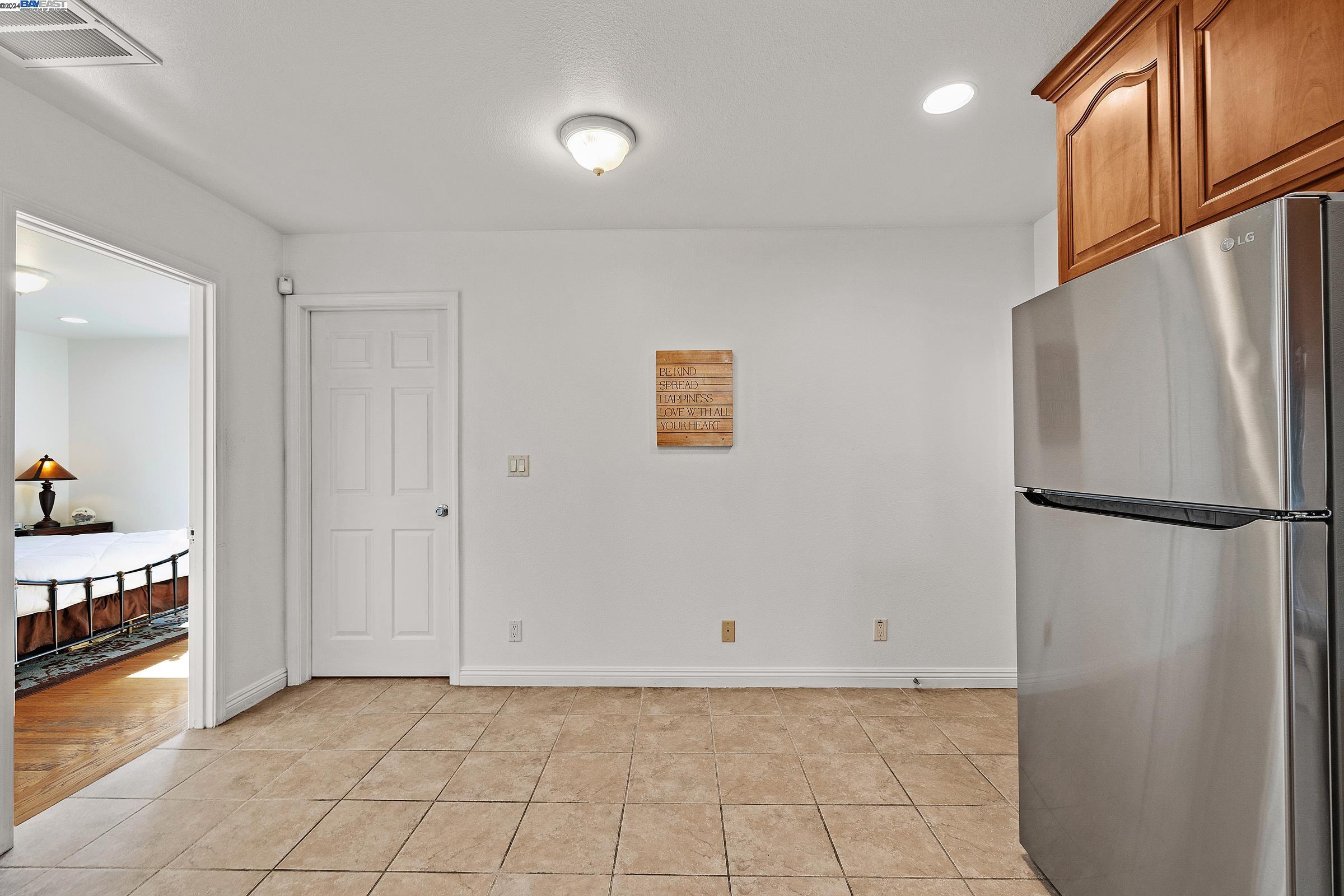 387 Melven Ct