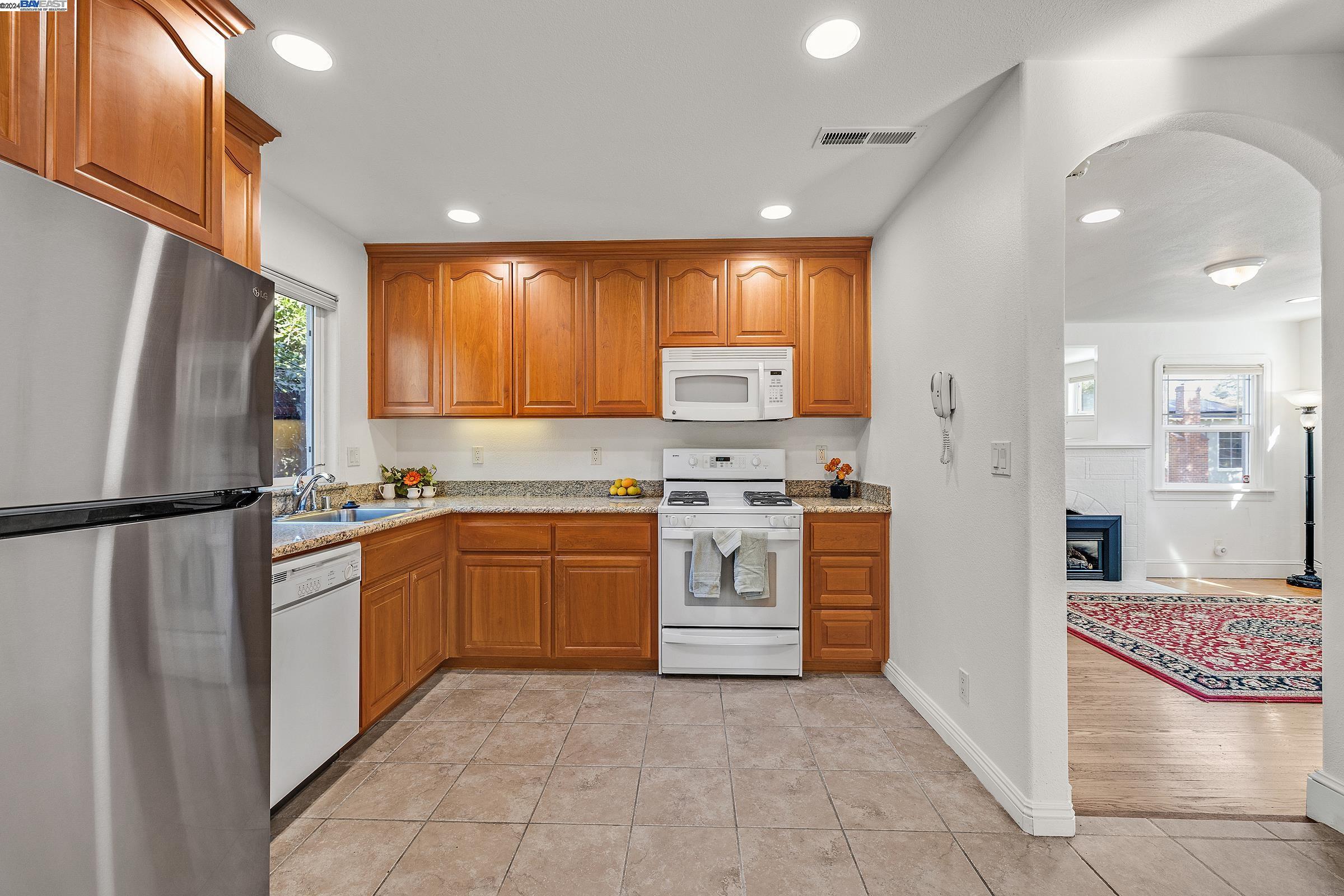 387 Melven Ct